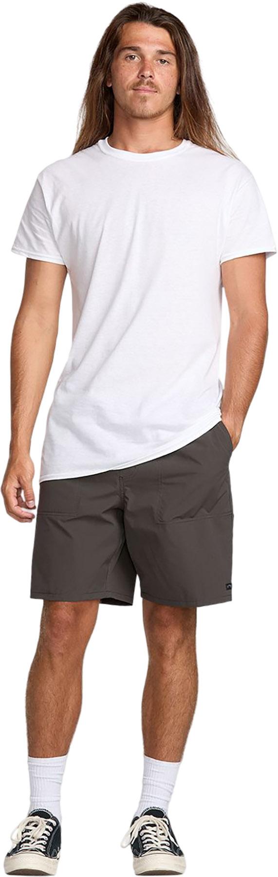 Product gallery image number 8 for product Short hybride à taille élastique Surftrek Utility - Homme