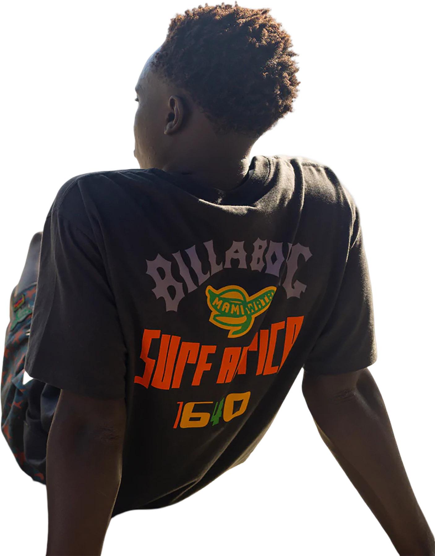 Product gallery image number 11 for product T-shirt à manches courtes de coupe régulière Surf Africa - Homme
