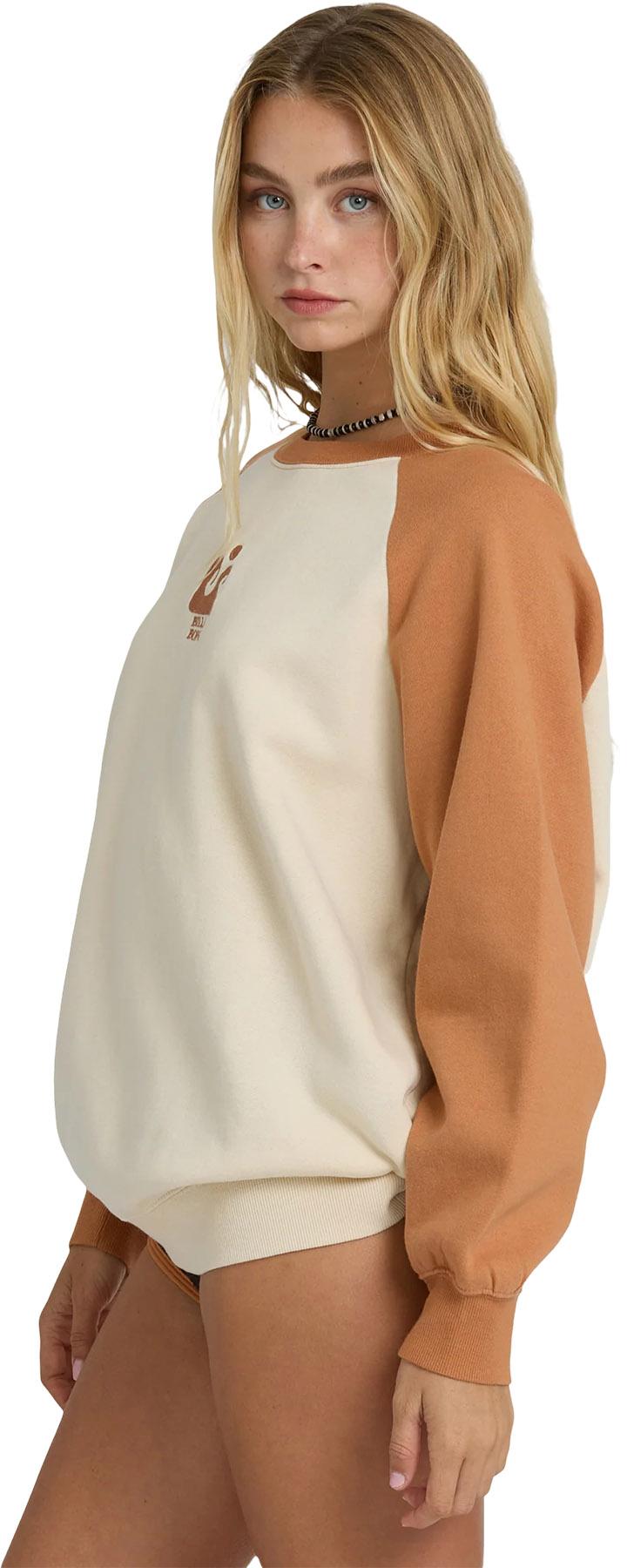 Numéro de l'image de la galerie de produits 5 pour le produit Chandail en molleton à col rond Blissed Out - Femme