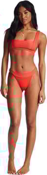 Colour: Bright Poppy
