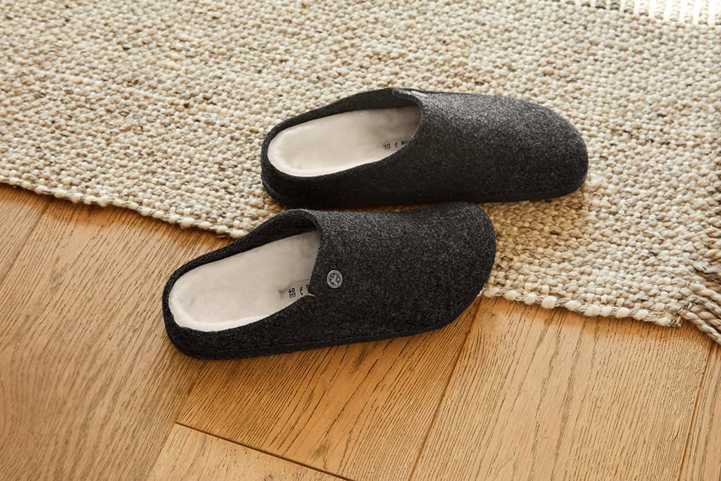 Product gallery image number 3 for product Zermatt Shearling Wool Felt  Slippers [Narrow] - Women's