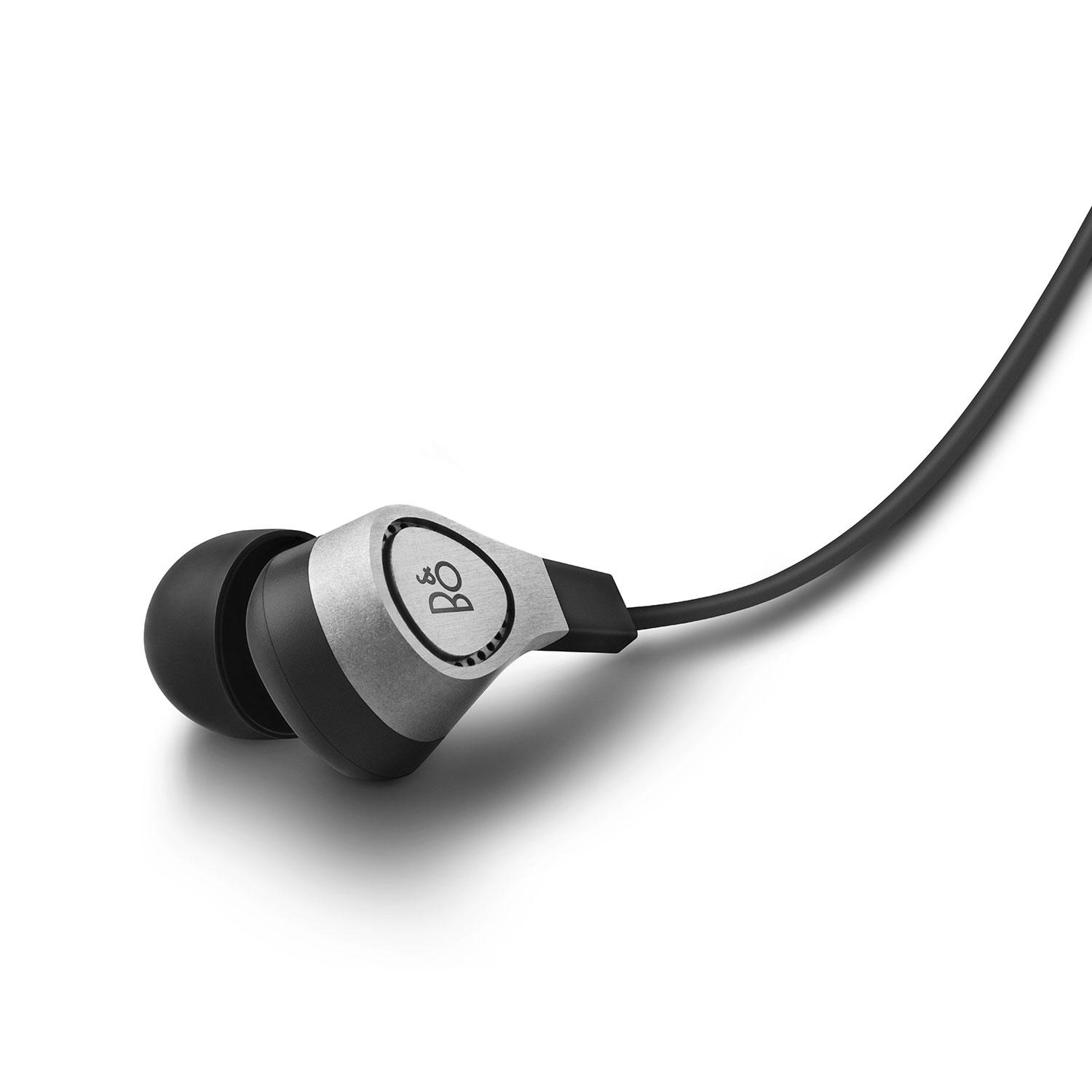 Product gallery image number 2 for product Beoplay H3 Earphones
