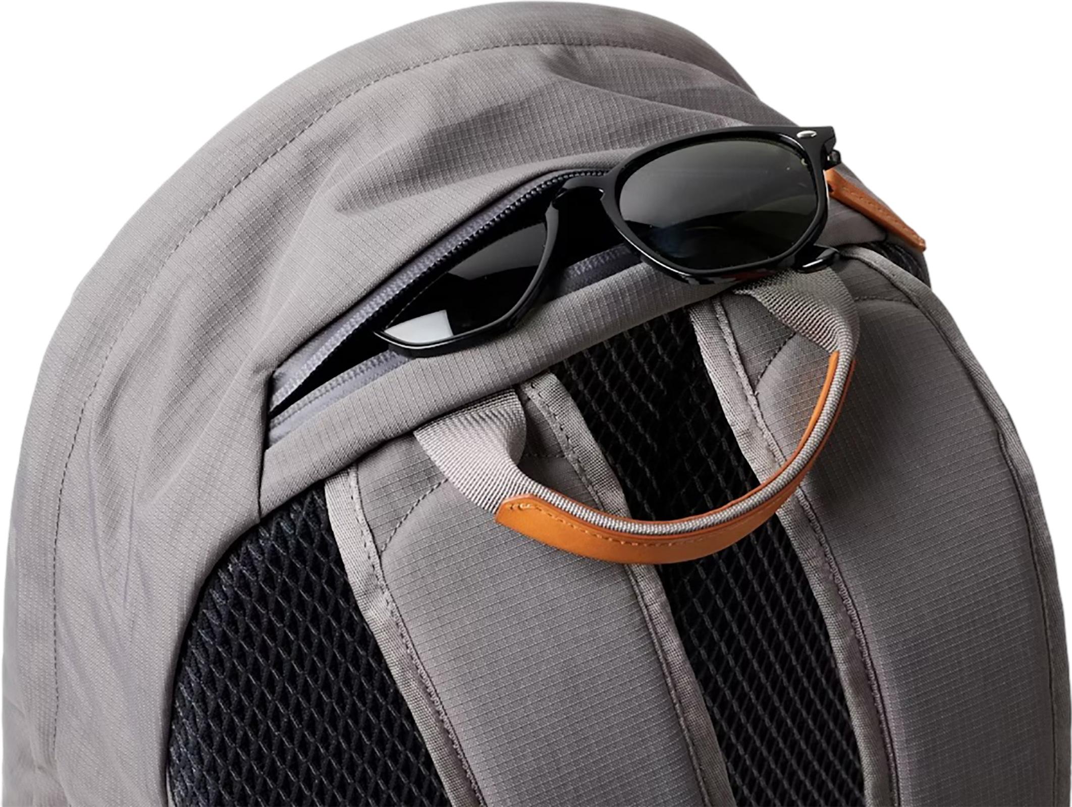 Product gallery image number 7 for product Classic Backpack 20L