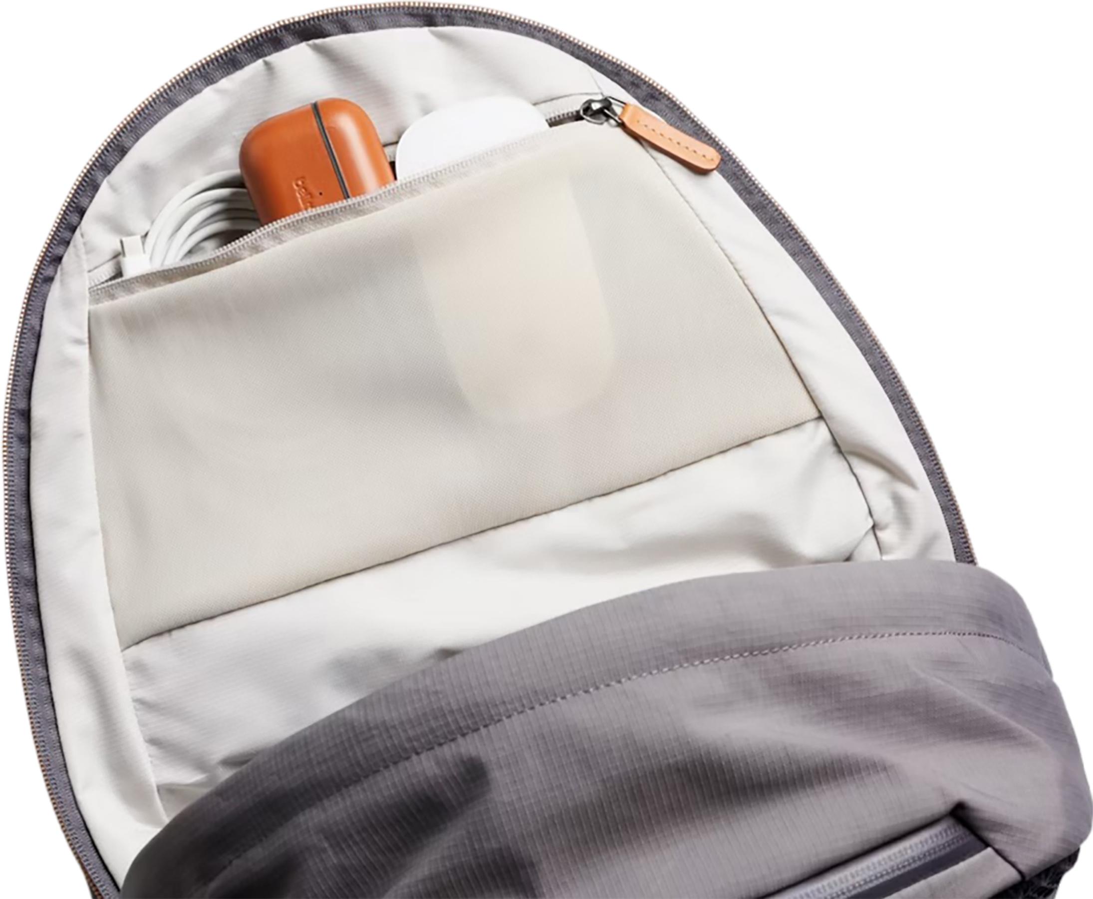 Product gallery image number 4 for product Classic Backpack 20L