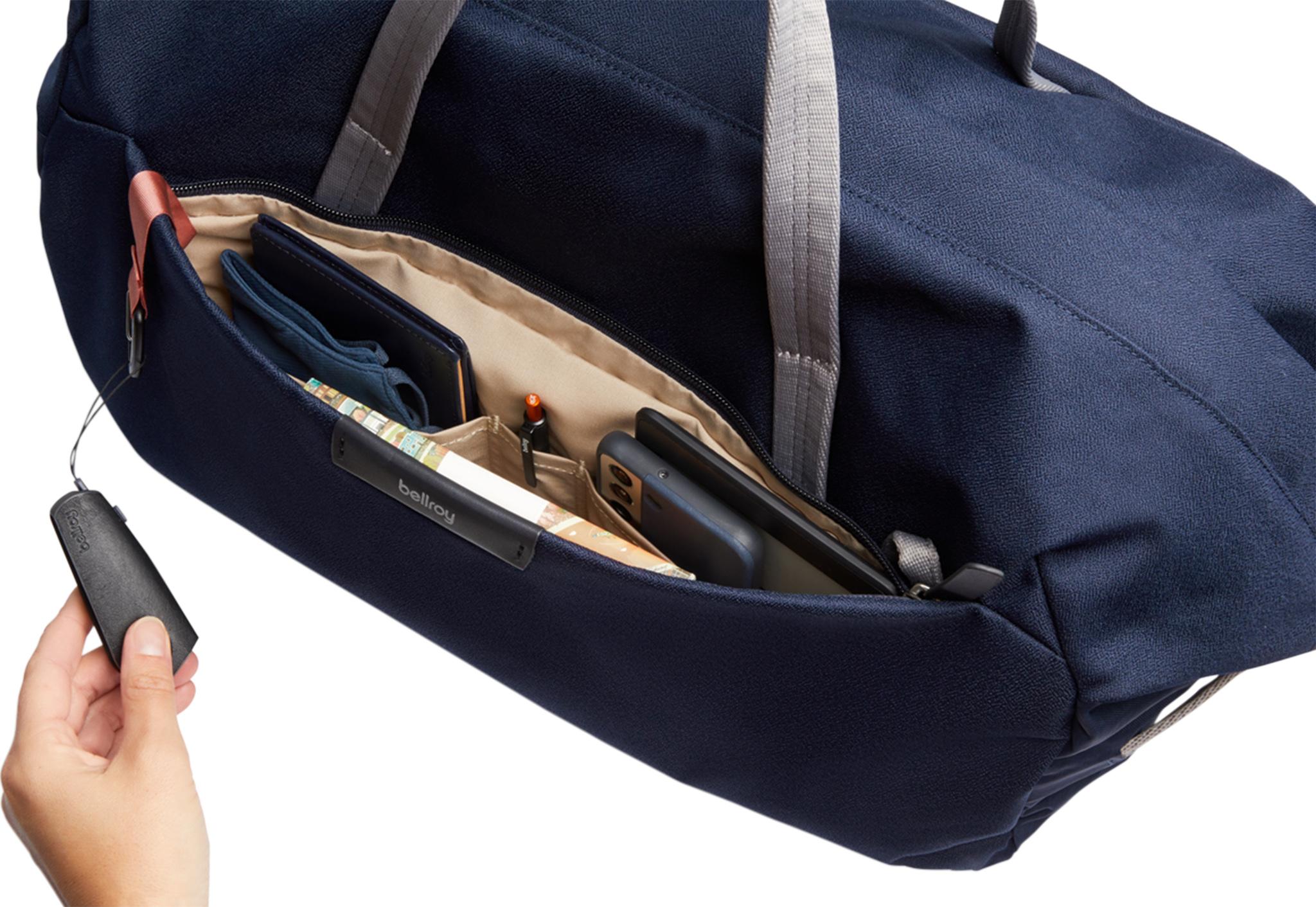 Product gallery image number 7 for product Classic Weekender Bag 35L