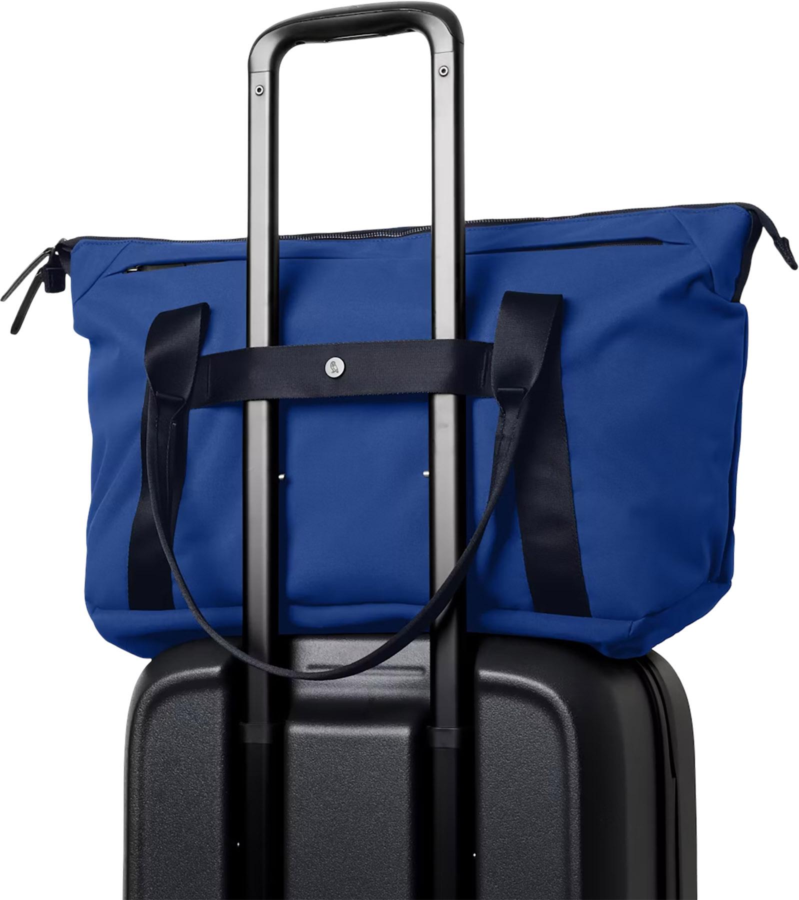 Product gallery image number 6 for product Classic Getaway Bag 28L