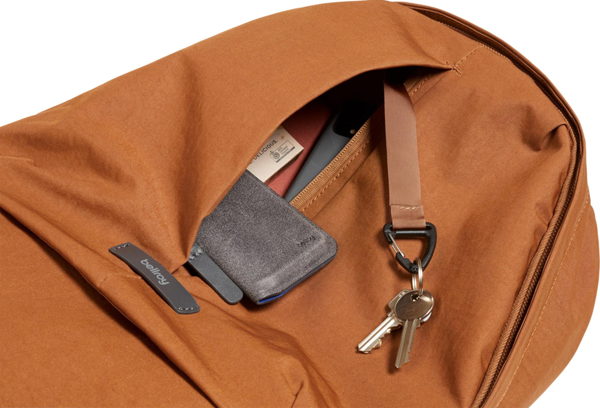 Product gallery image number 6 for product Classic Backpack Plus Second Edition 24L