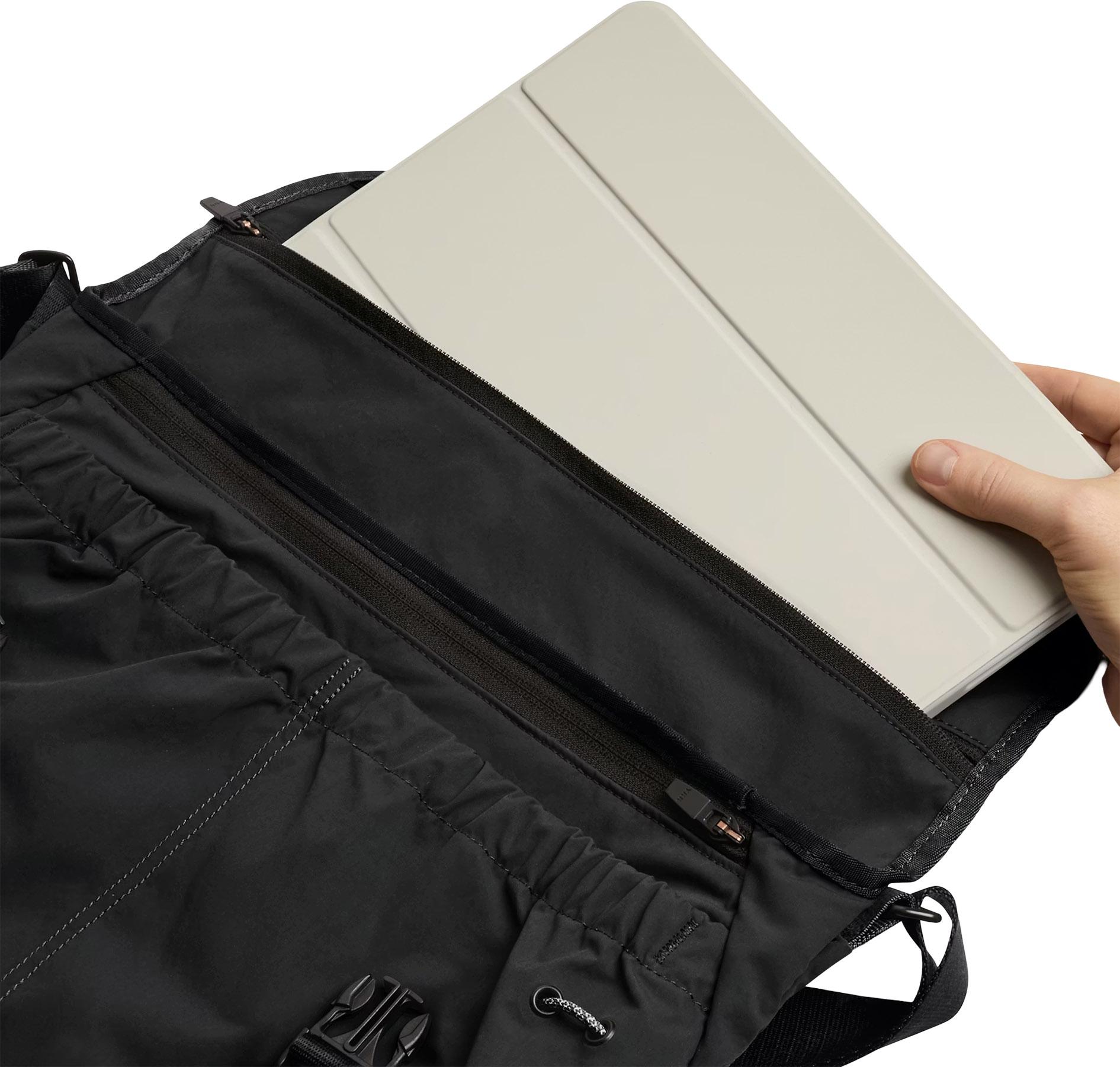 Numéro de l'image de la galerie de produits 4 pour le produit Sac messager Cinch 12L