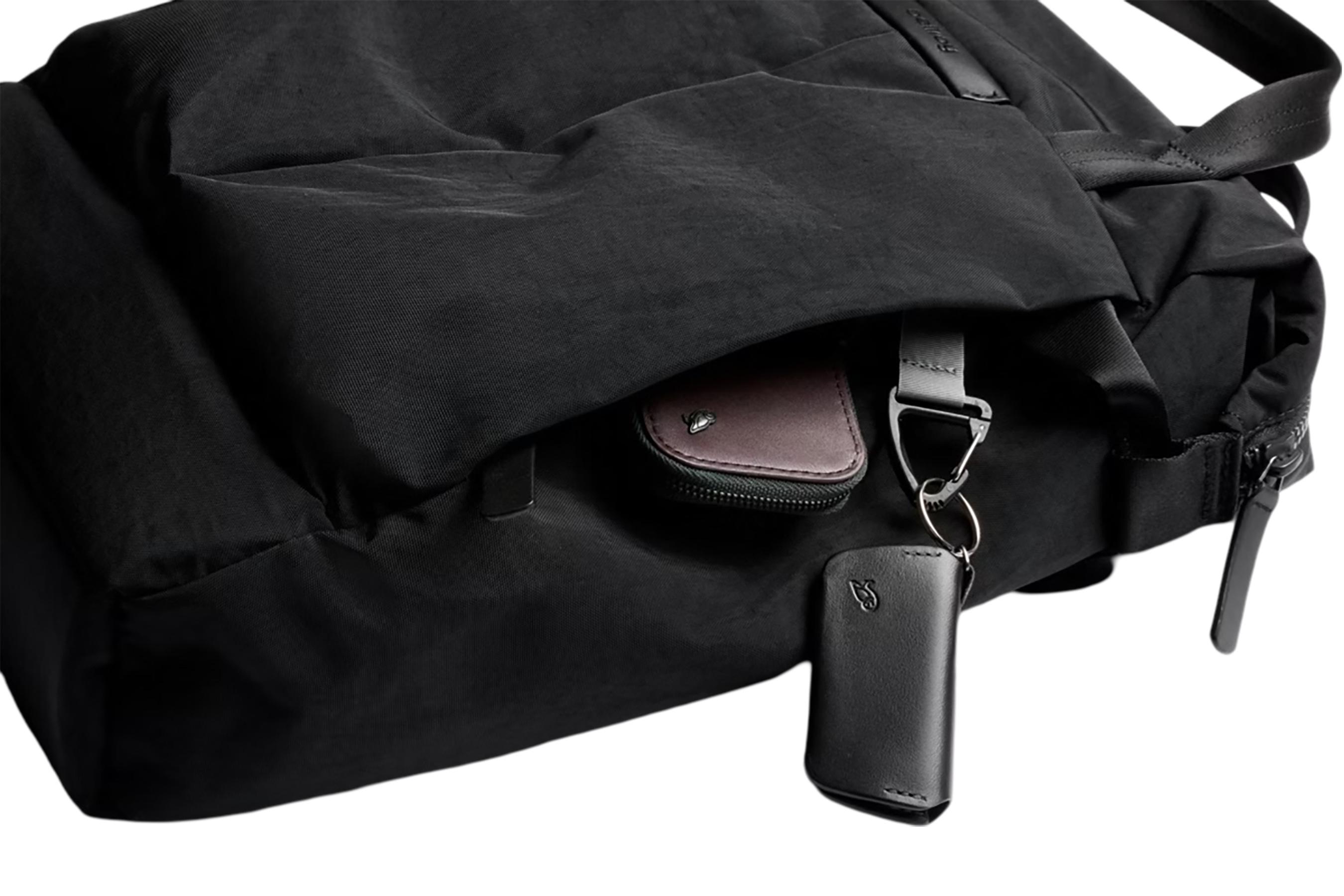 Product gallery image number 3 for product Sac fourre-tout compact Tokyo 14L