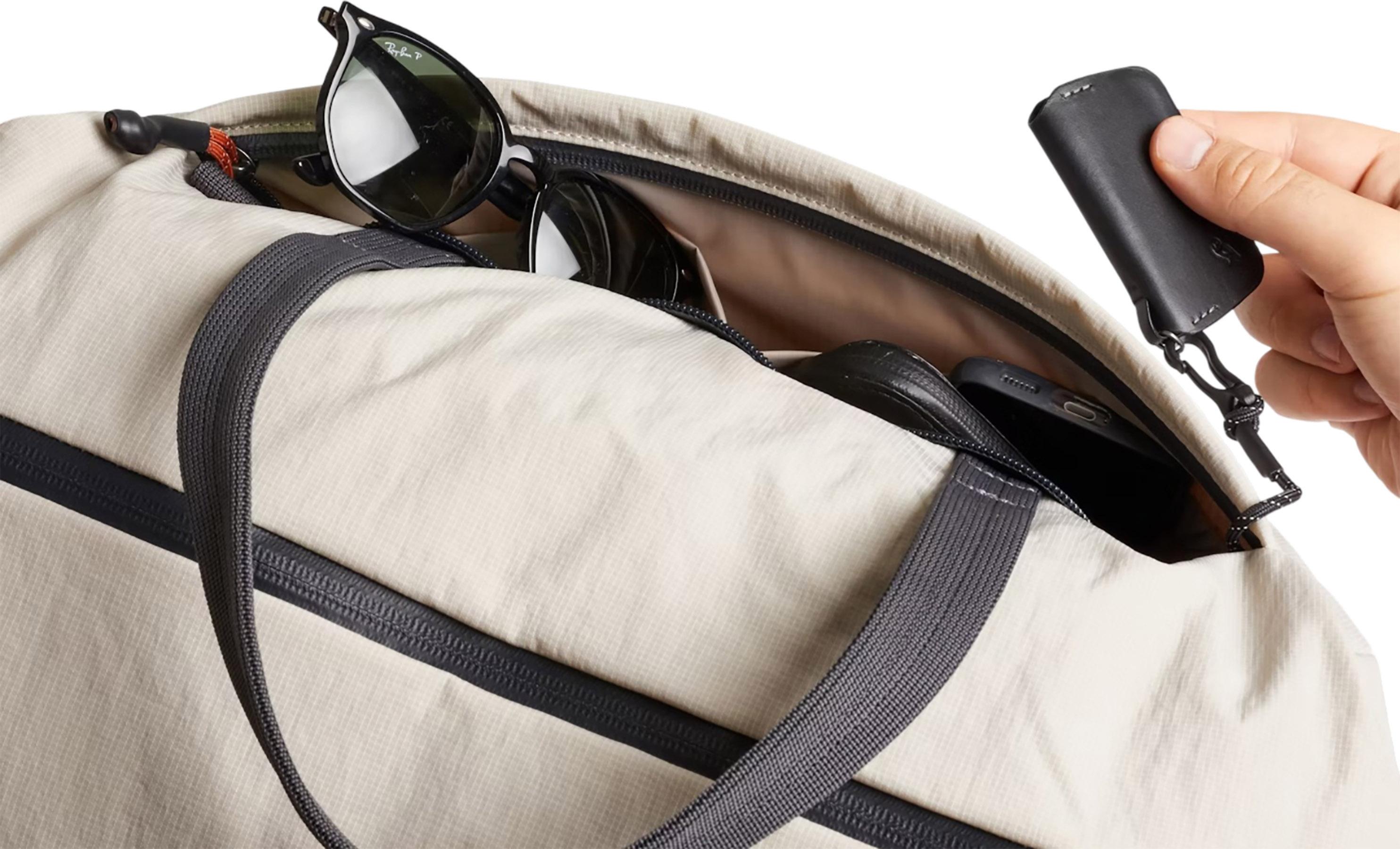 Product gallery image number 4 for product Lite Duffel Bag 30L