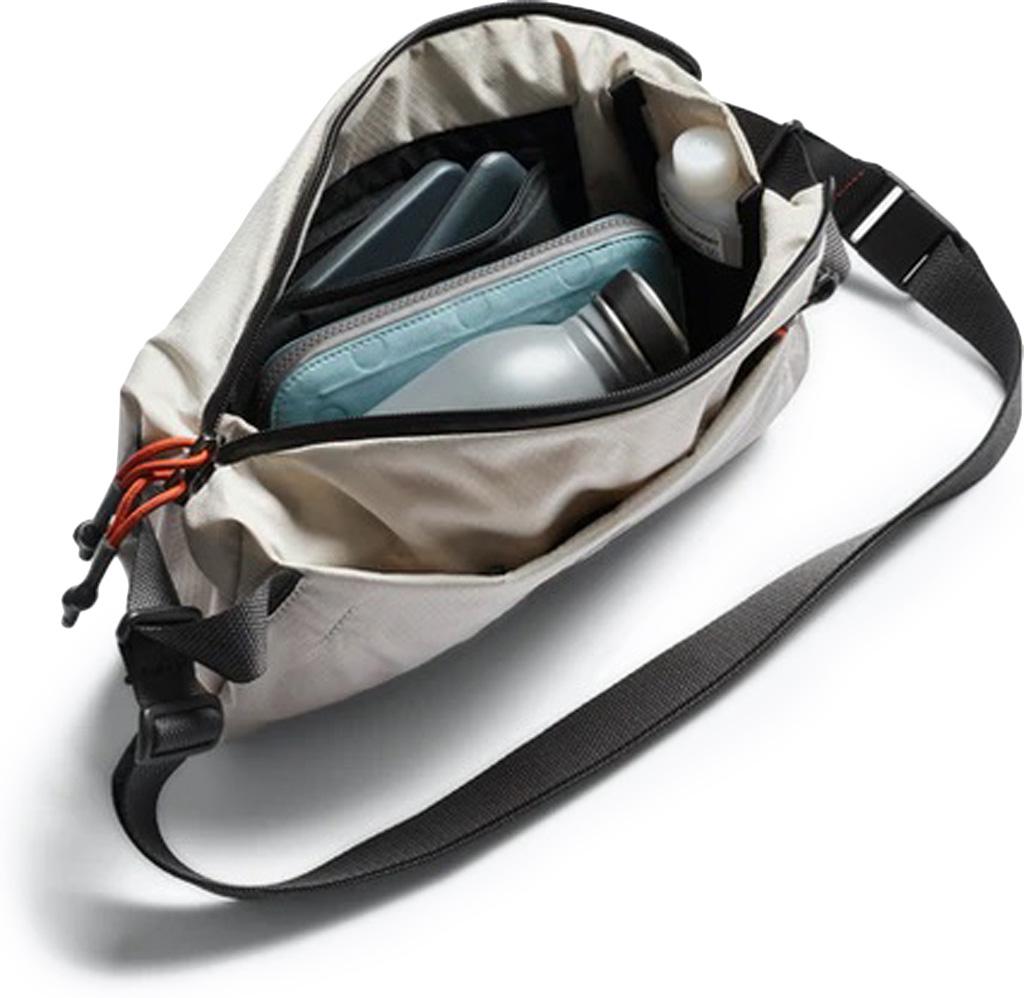 Product gallery image number 2 for product Lite Sling Bag 7L