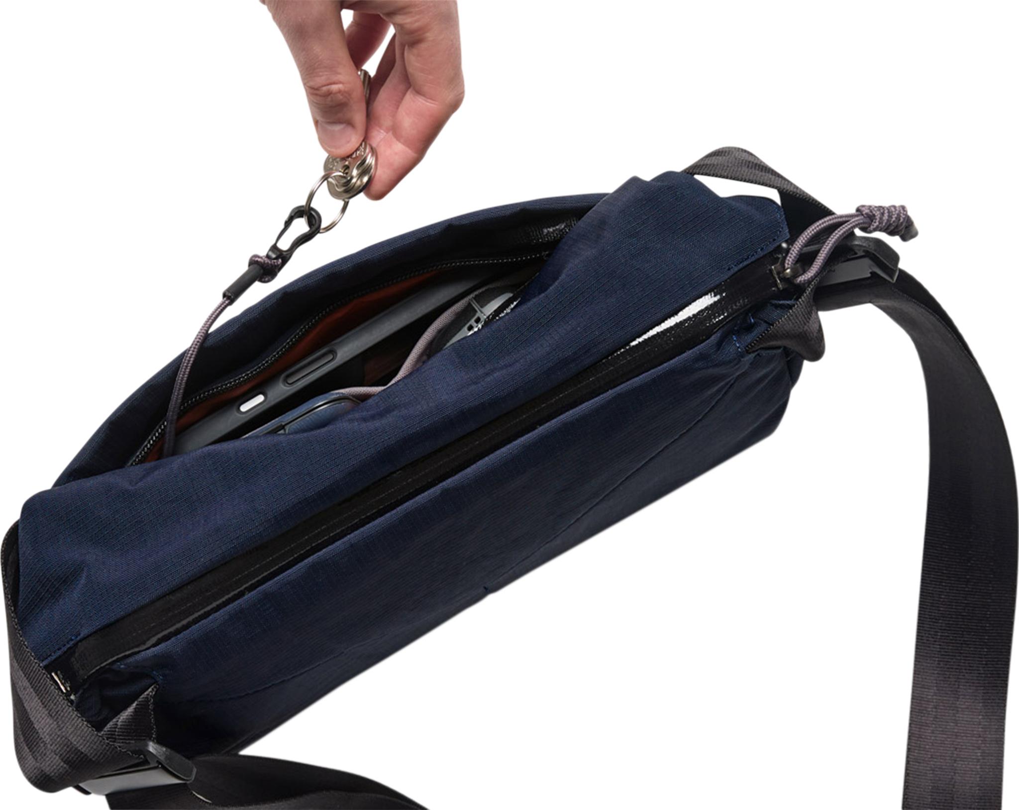 Product gallery image number 2 for product Venture Sling Bag 6L