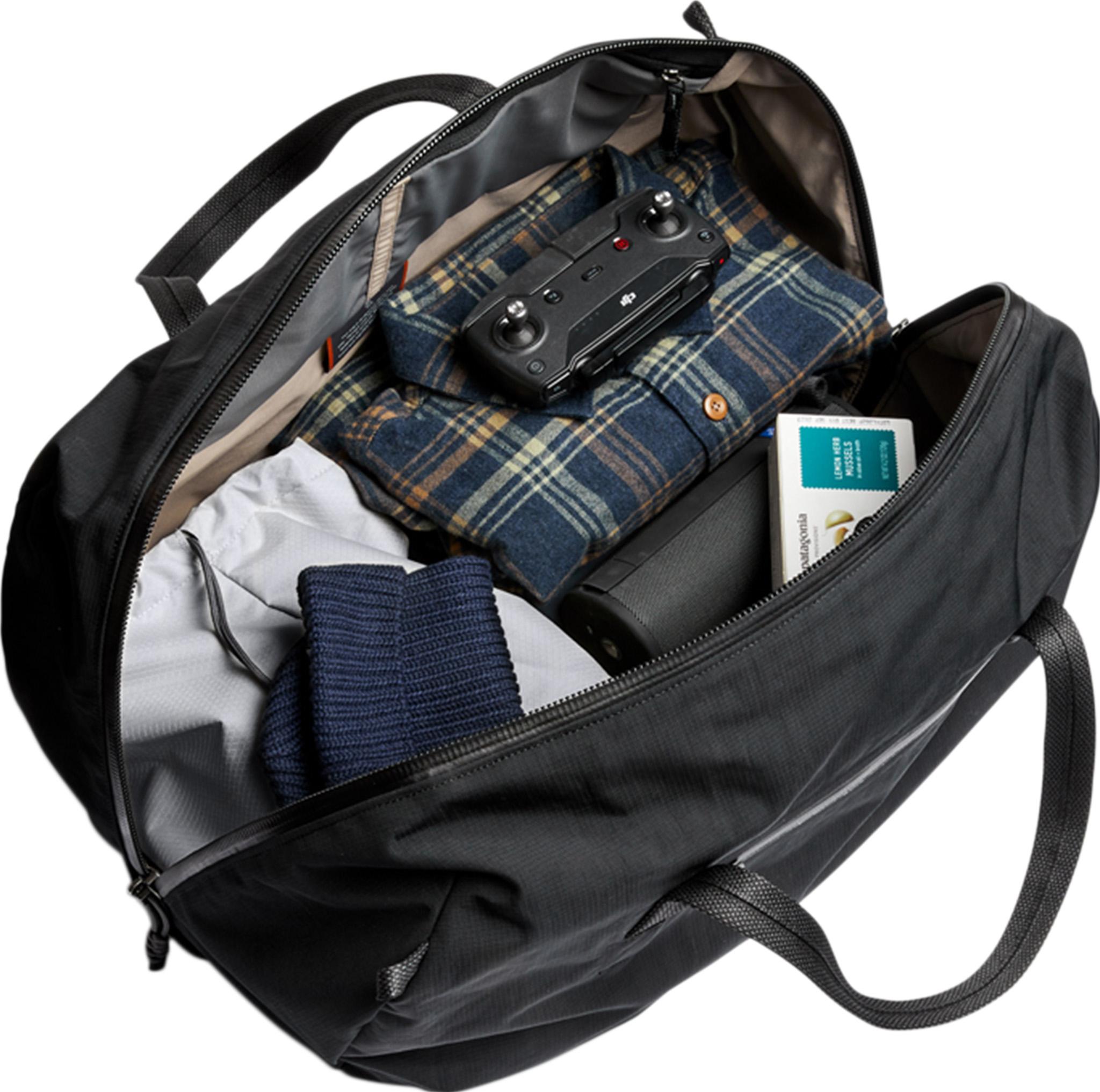 Product gallery image number 4 for product Venture Duffel Bag 40L