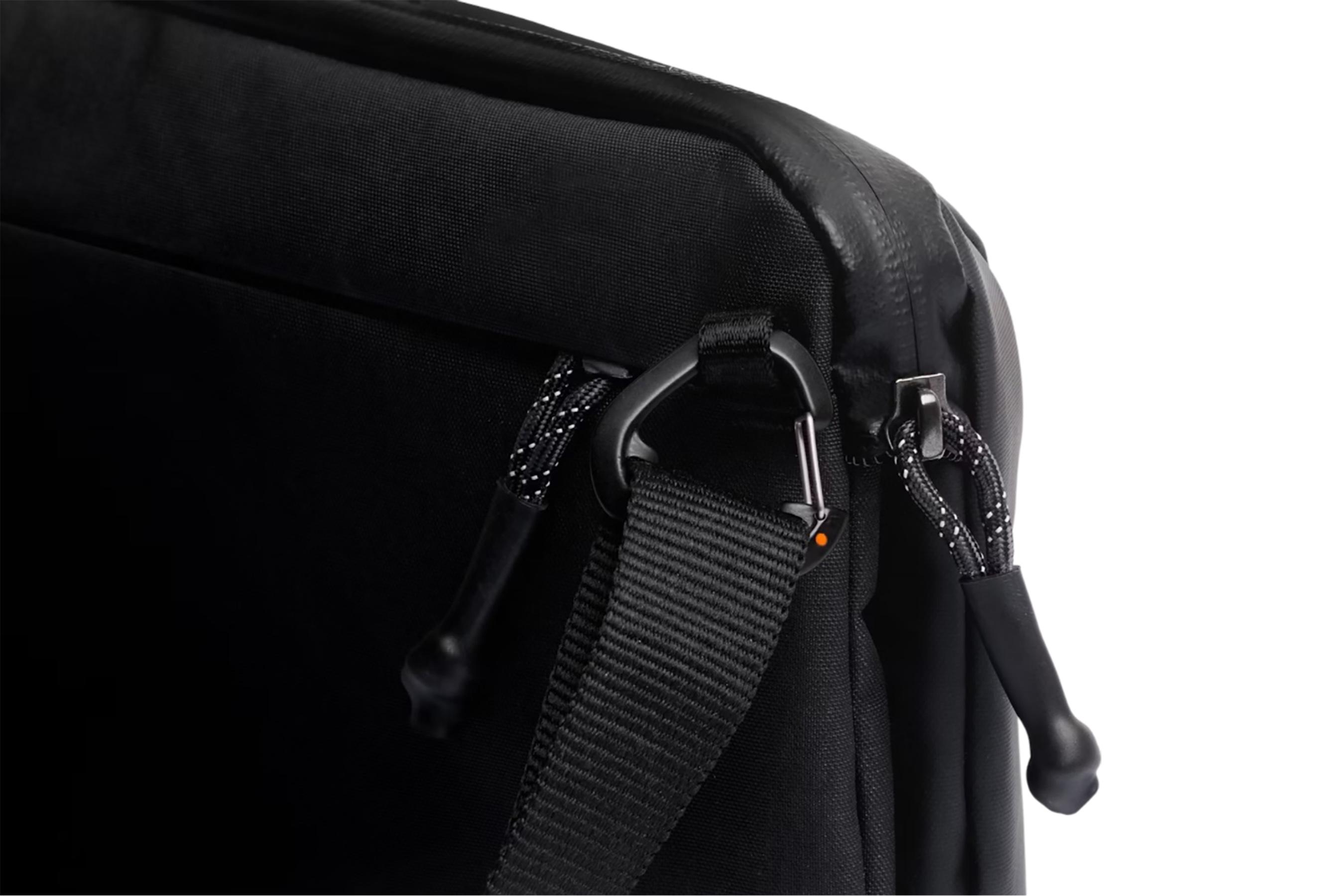 Product gallery image number 2 for product Venture Travel Crossbody Bag