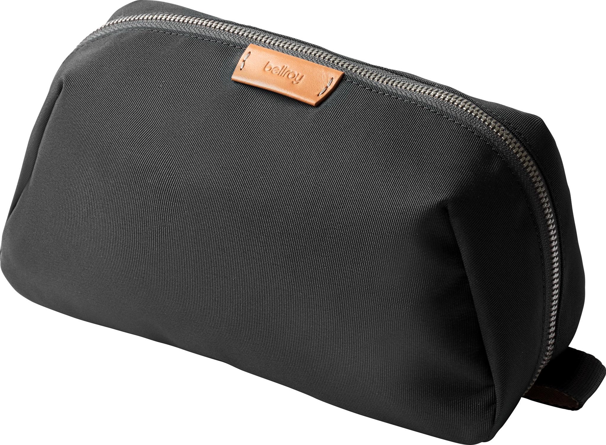 Product gallery image number 1 for product Toiletry Kit Plus 3L