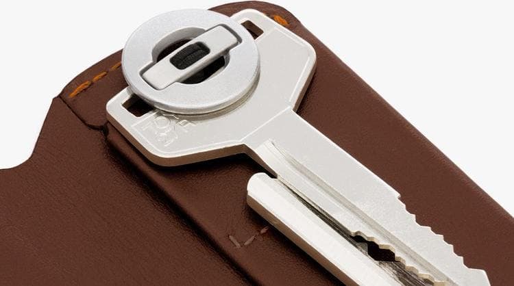 Product gallery image number 5 for product Porte-clés en cuir Key Cover Plus