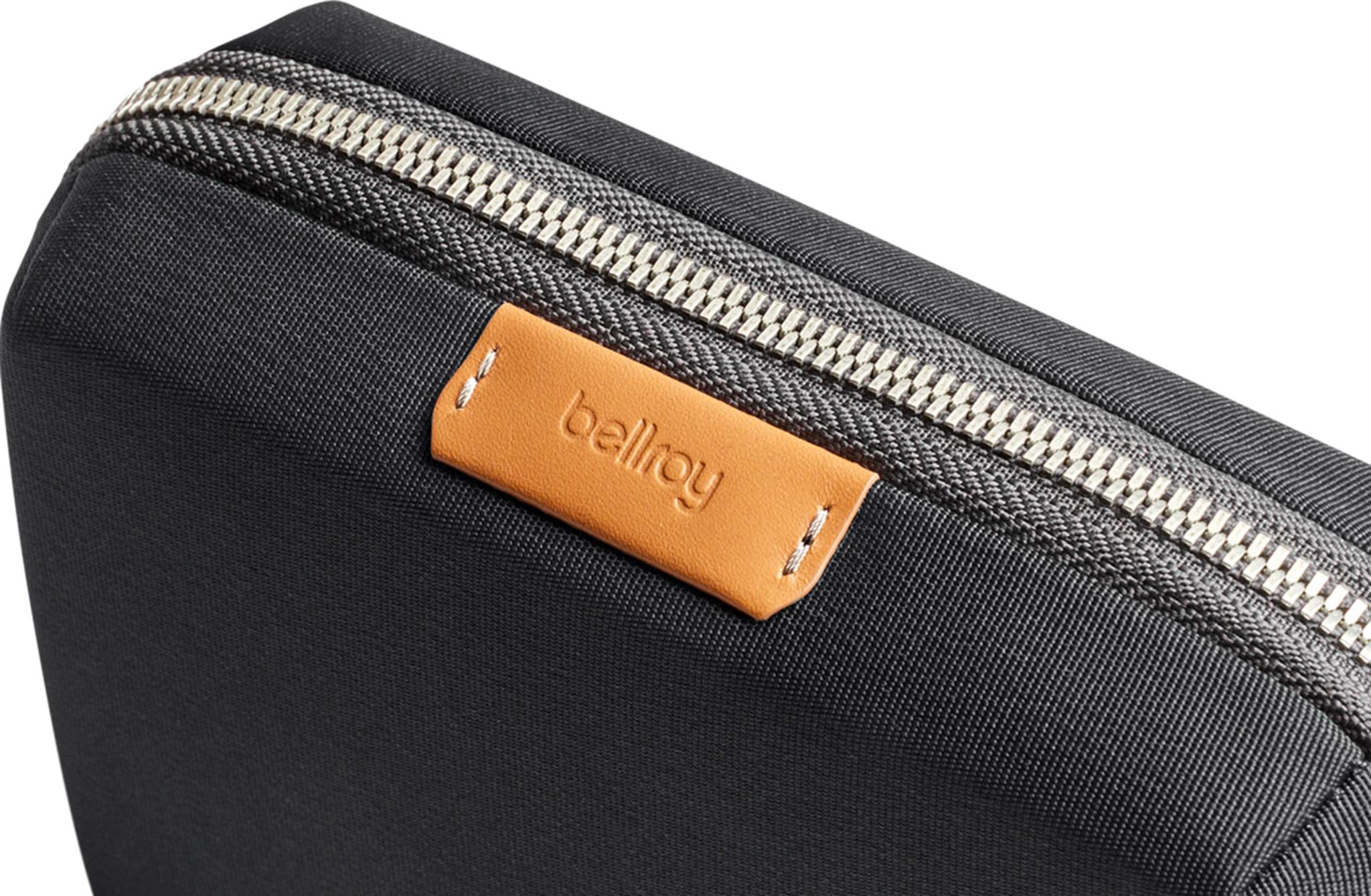 Numéro de l'image de la galerie de produits 3 pour le produit Trousse pour accessoires technologiques Compact 1.2L