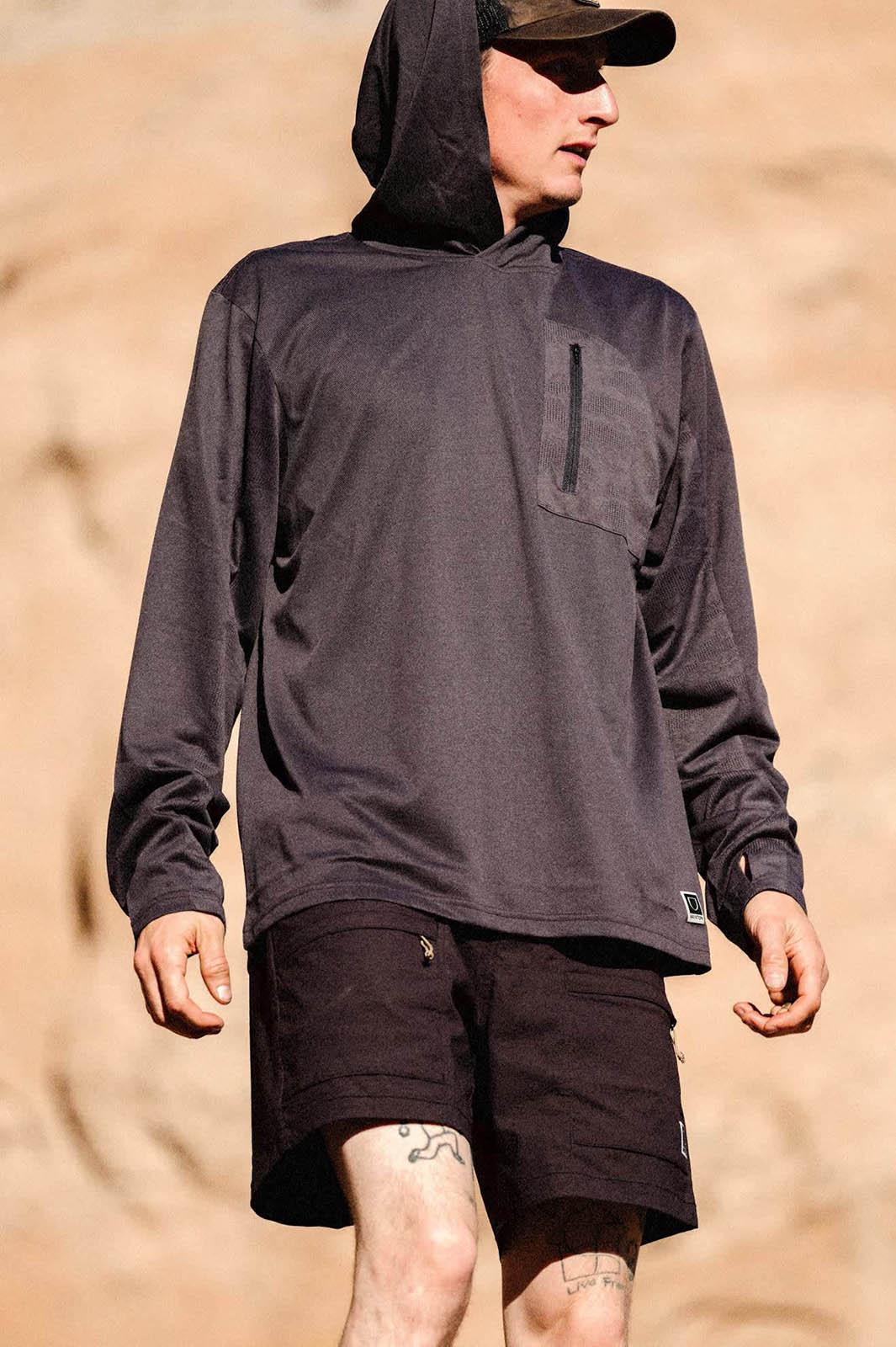 Numéro de l'image de la galerie de produits 11 pour le produit Chandail à capuchon solaire à manches longues Journey - Homme