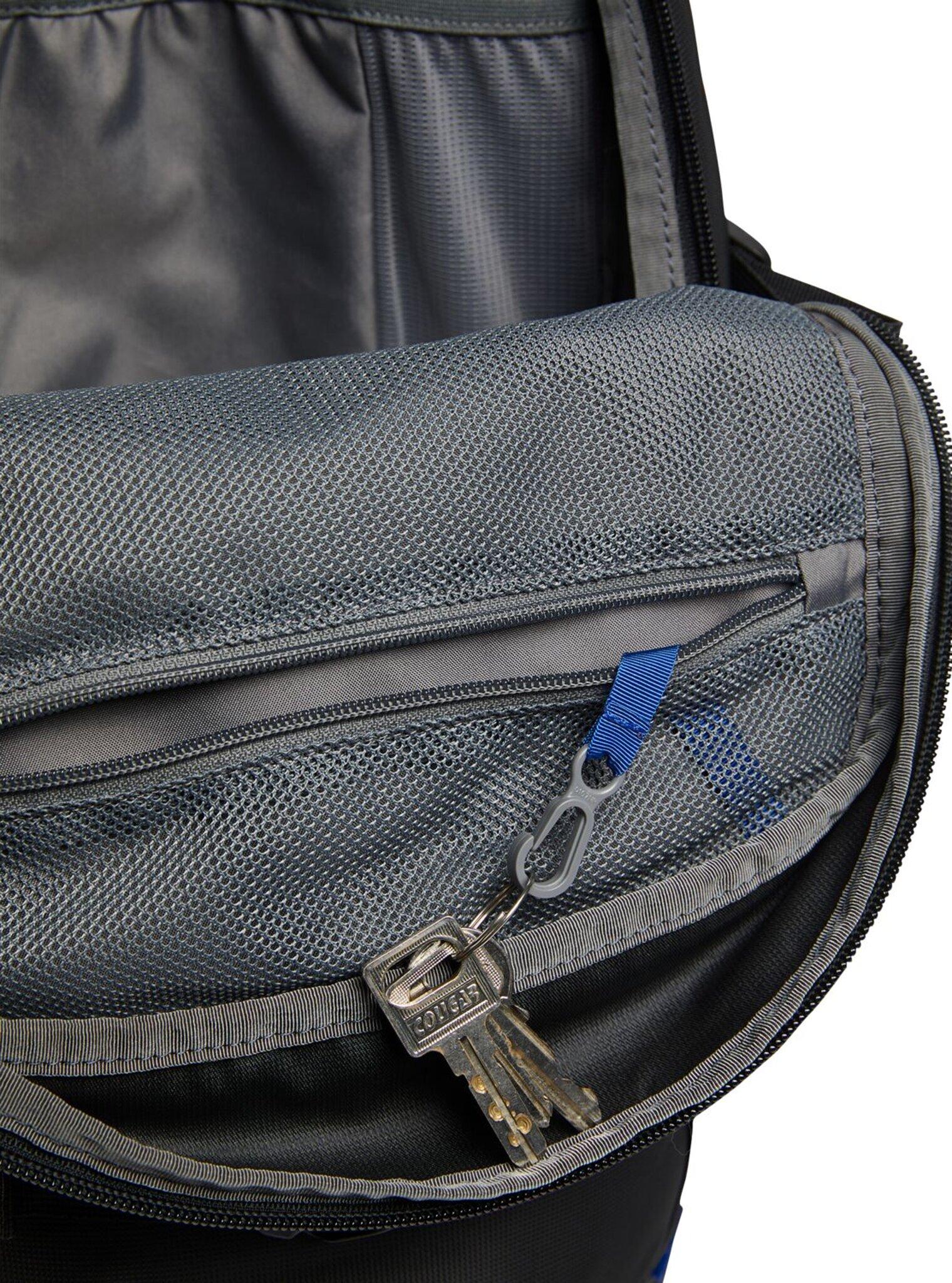 Product gallery image number 2 for product Day Hiker 22L Backpack