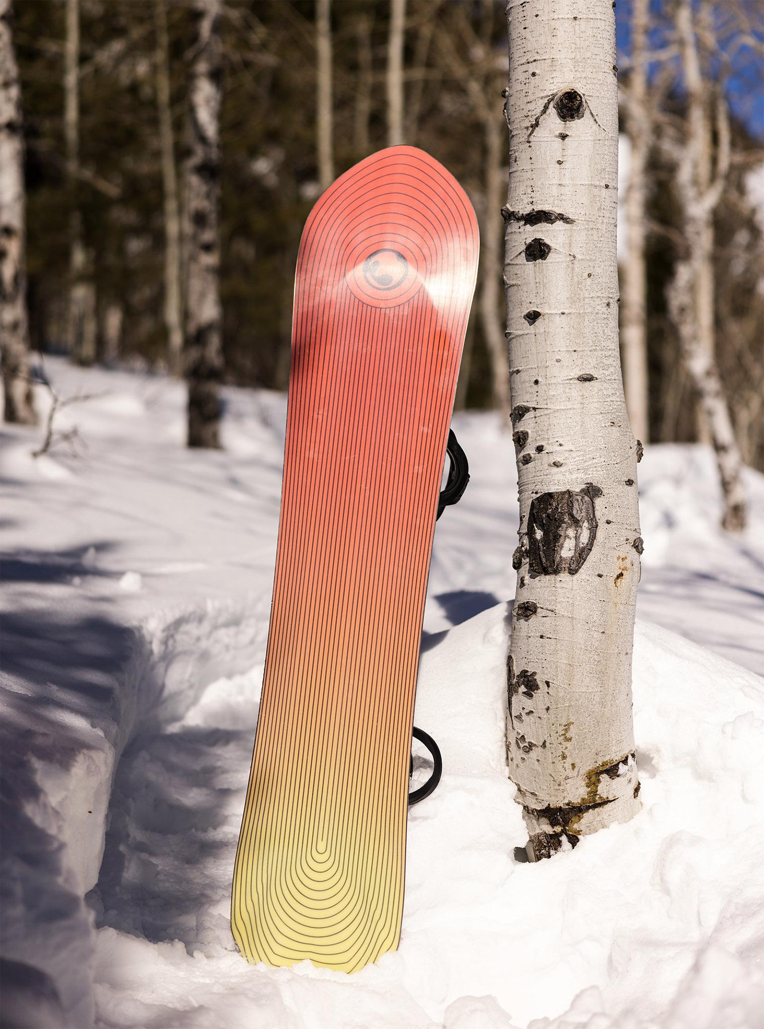 Product gallery image number 8 for product Fish 3D Directional Flat Top Snowboard - Unisex