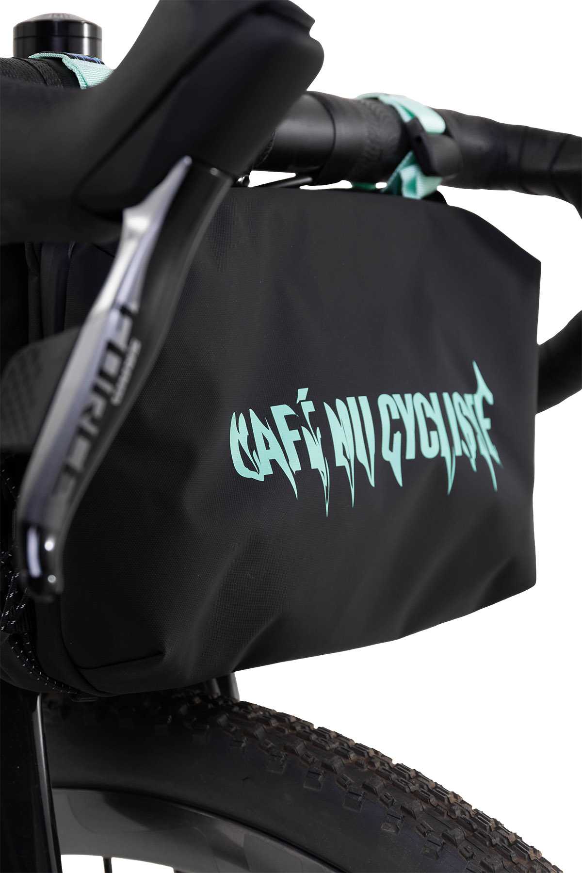 Carbon Dry Black Mint