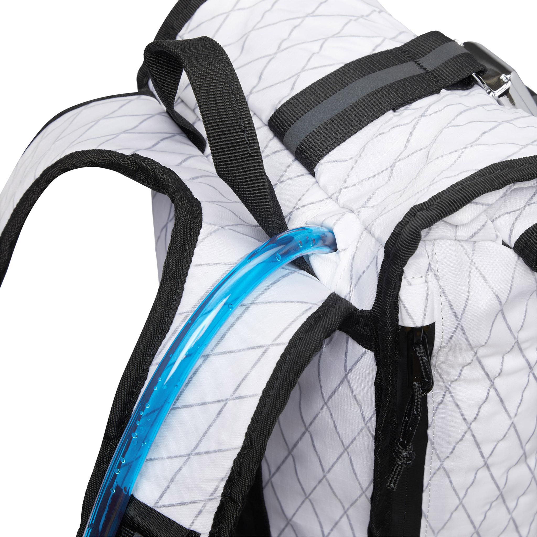 Product gallery image number 5 for product Tensile Trail Hydro Backpack 16L
