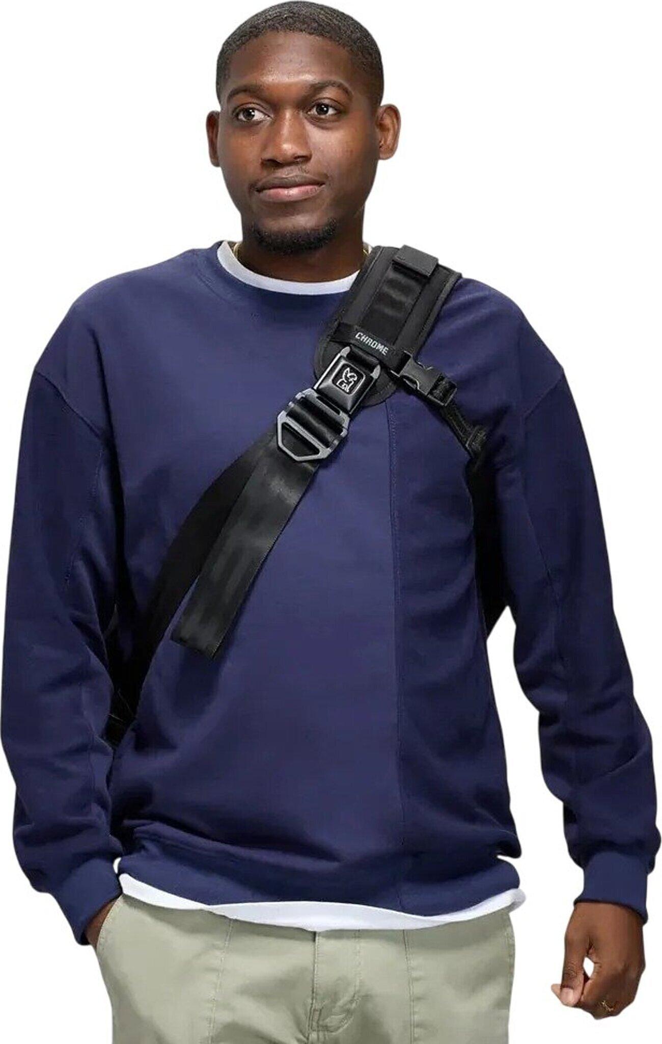 Product gallery image number 2 for product Citizen Messenger Bag 24L