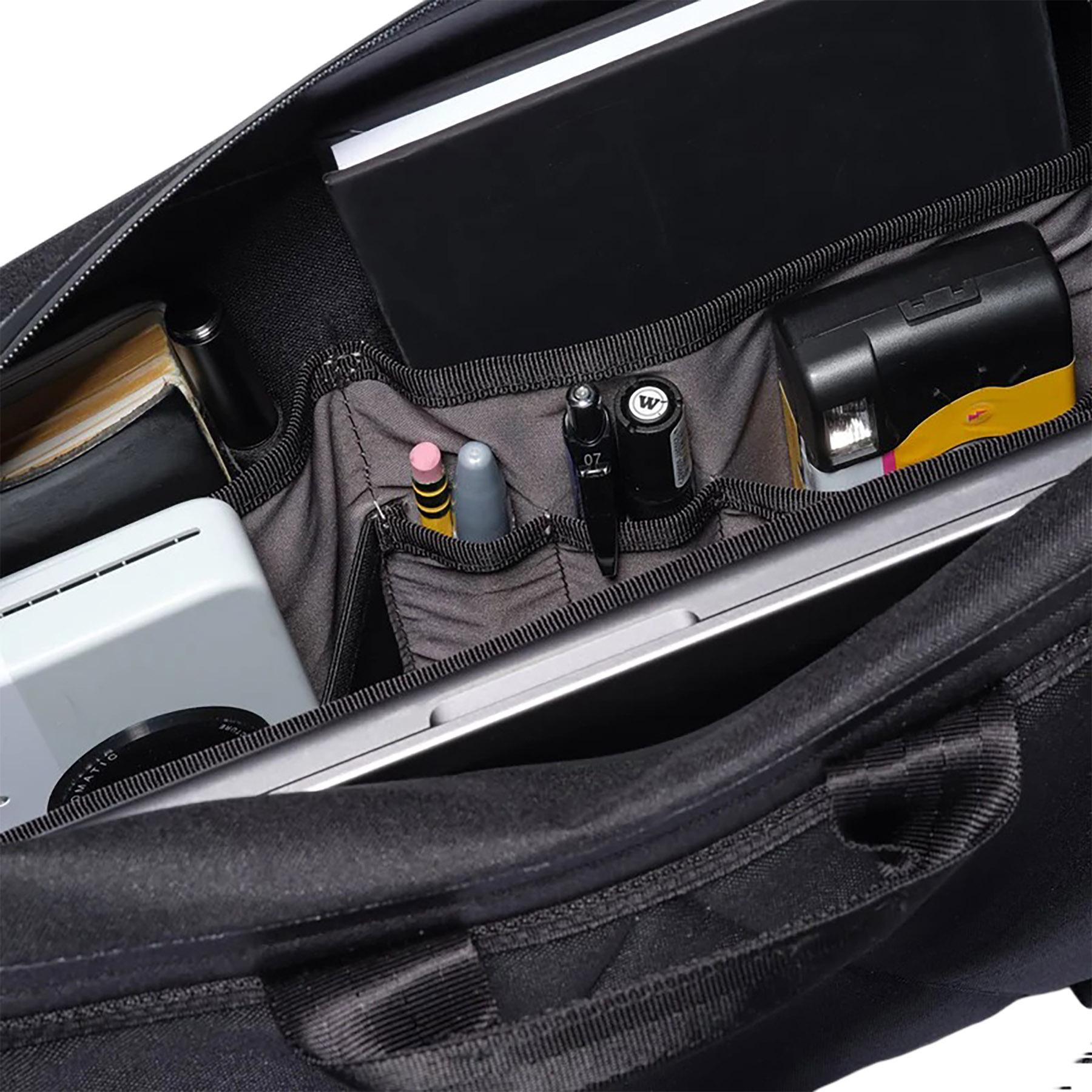 Numéro de l'image de la galerie de produits 4 pour le produit Sac à bandoulière imperméable Kadet Max 15L