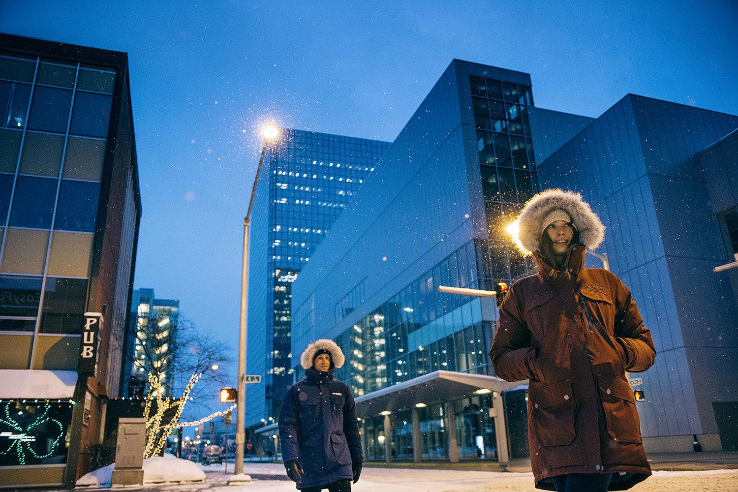 Product gallery image number 3 for product Titan Pass 780 Turbodown Parka - Men's