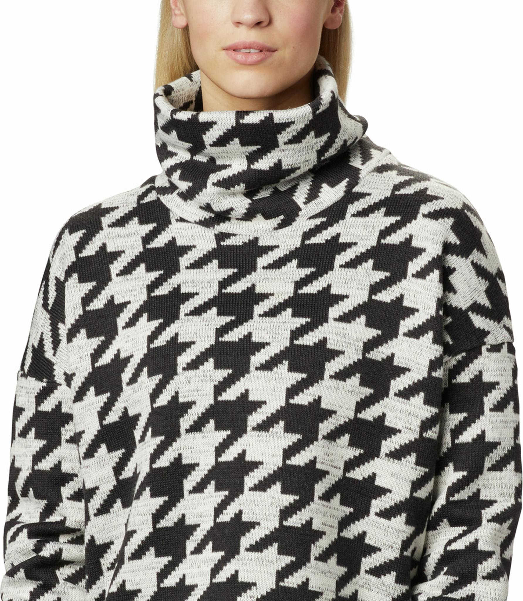 Product gallery image number 2 for product Chillin Fleece Pullover - Women's