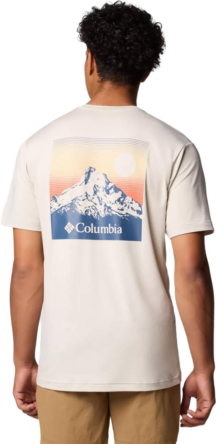 Numéro de l'image de la galerie de produits 2 pour le produit T-shirt graphique à manches courtes Kwick Hike Back - Homme