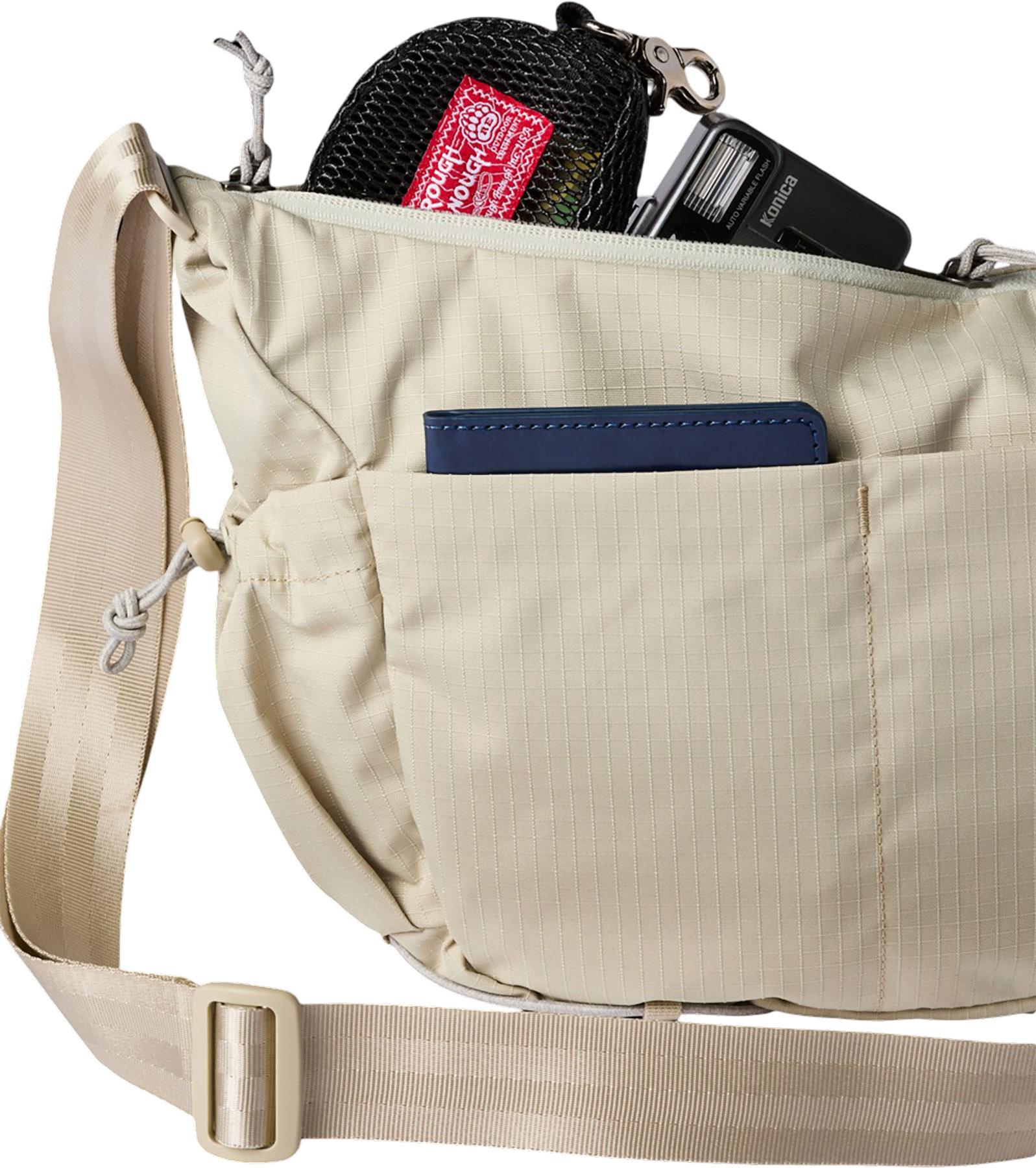 Product gallery image number 6 for product Viaje Shoulder Bag 9L