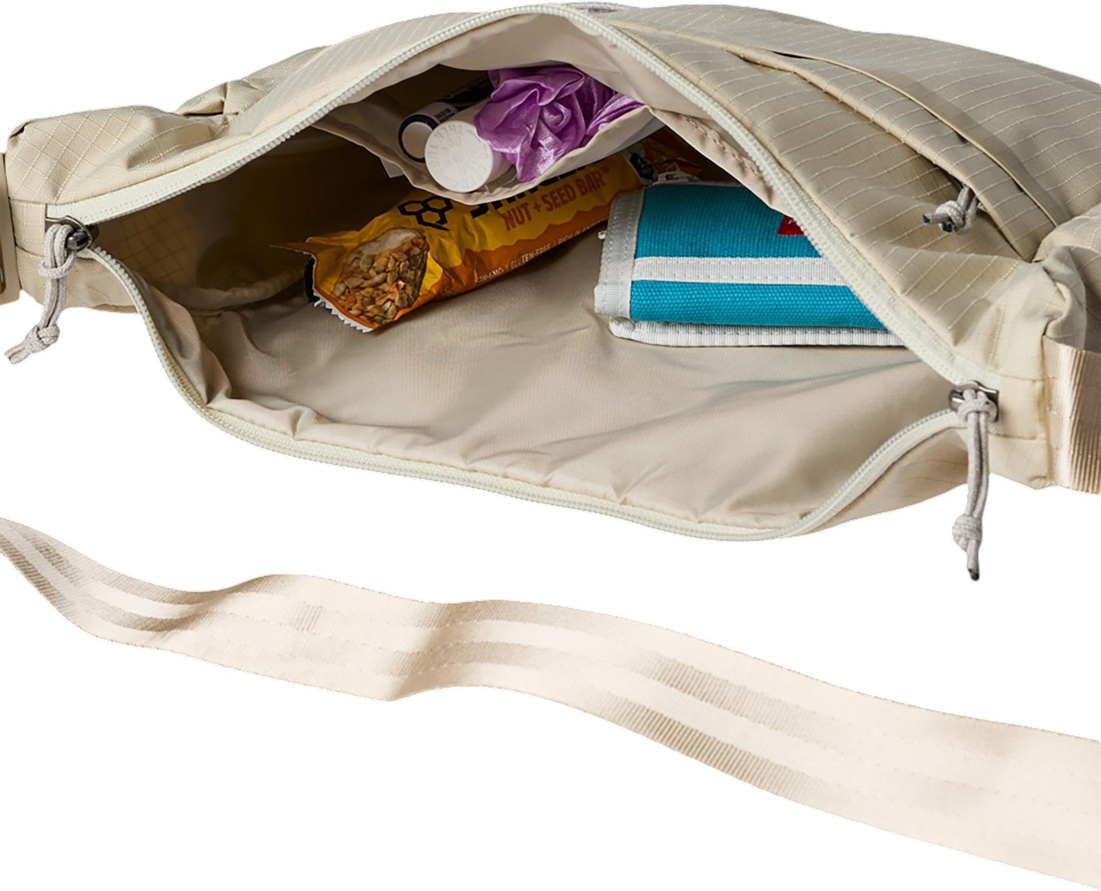 Product gallery image number 2 for product Viaje Shoulder Bag 9L
