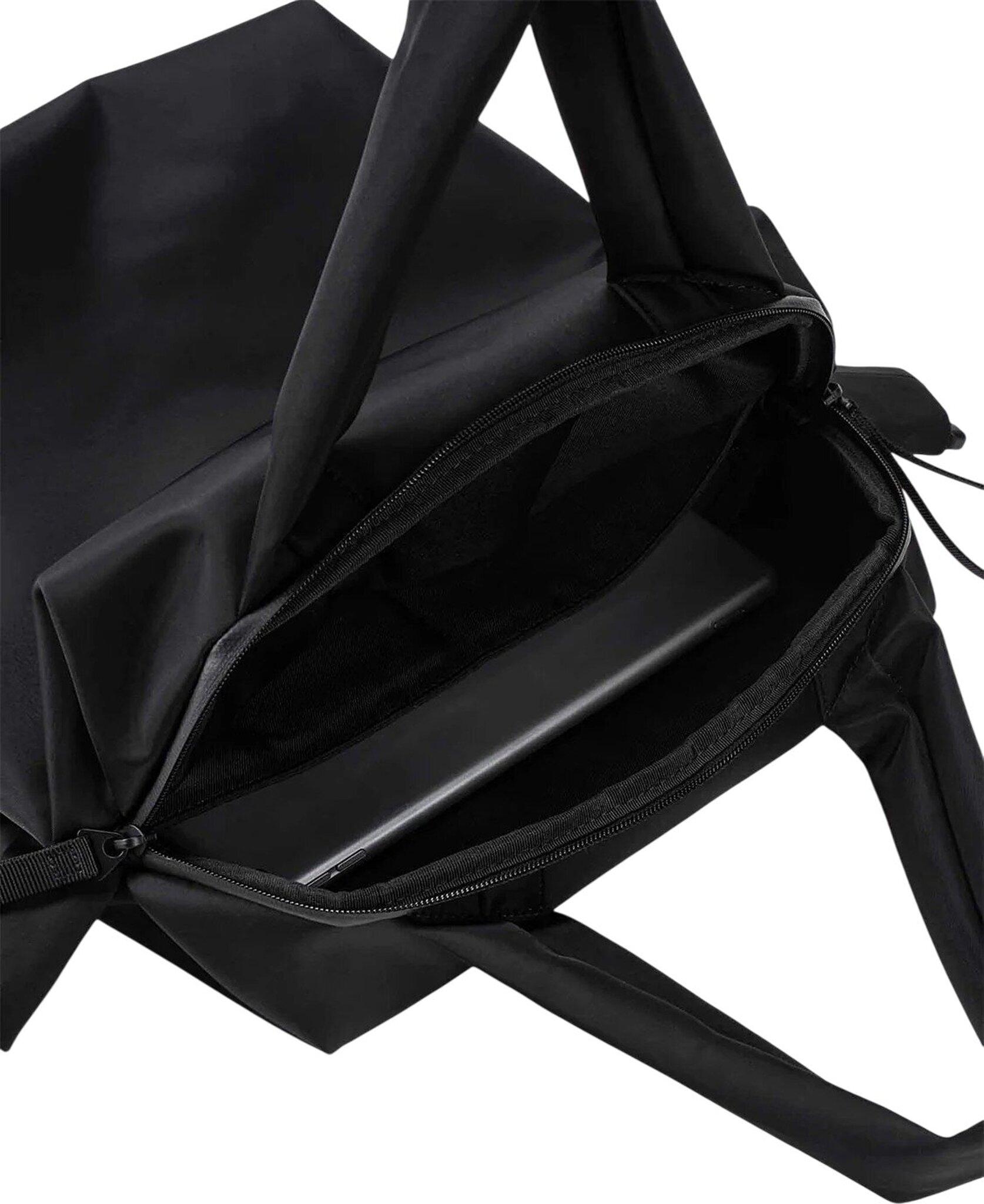 Product gallery image number 3 for product Rour Tote Bag 17.5L