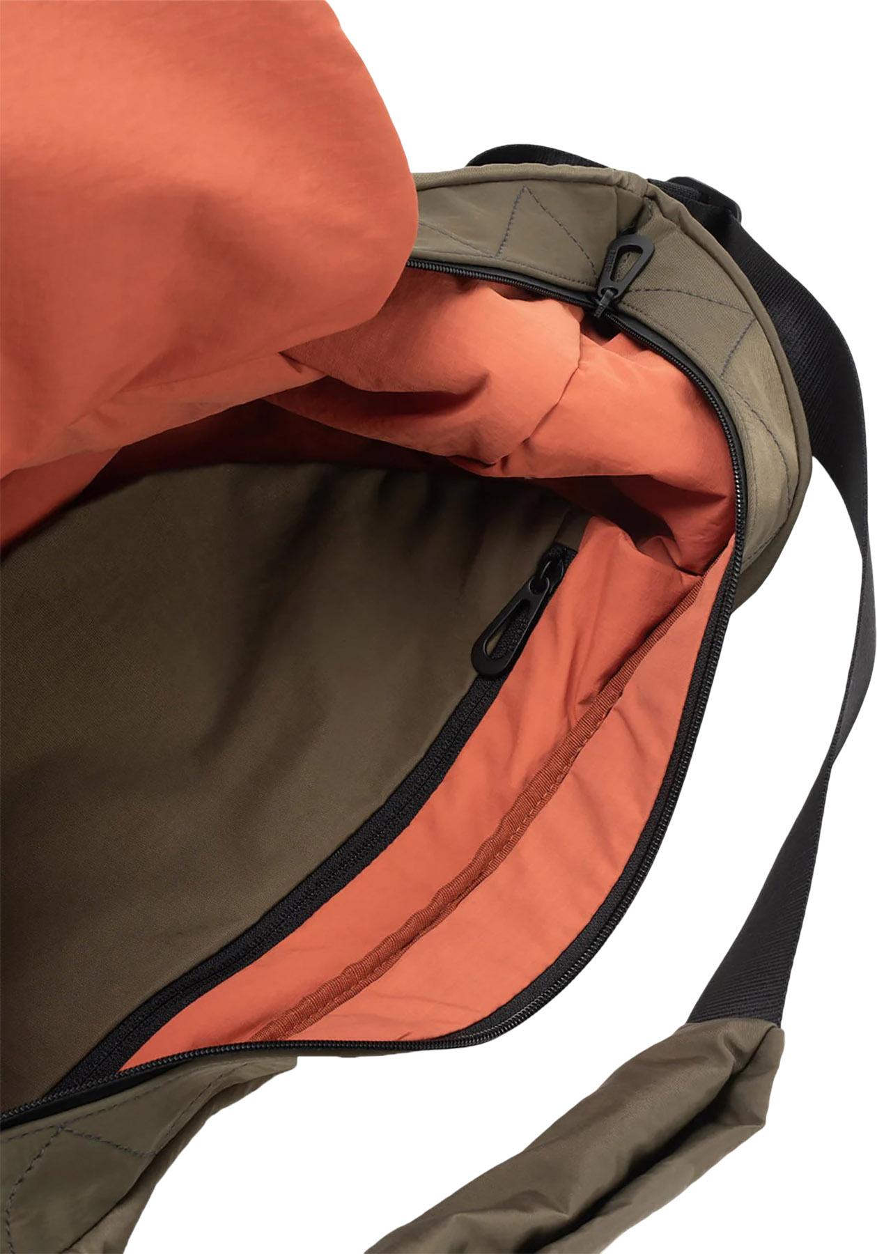 Product gallery image number 2 for product Hyco Crossbody Bag 14L - Small