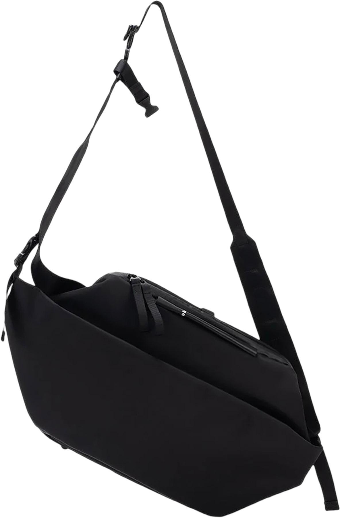 Product gallery image number 5 for product Isarau Crossbody Bag 14.5L - Large