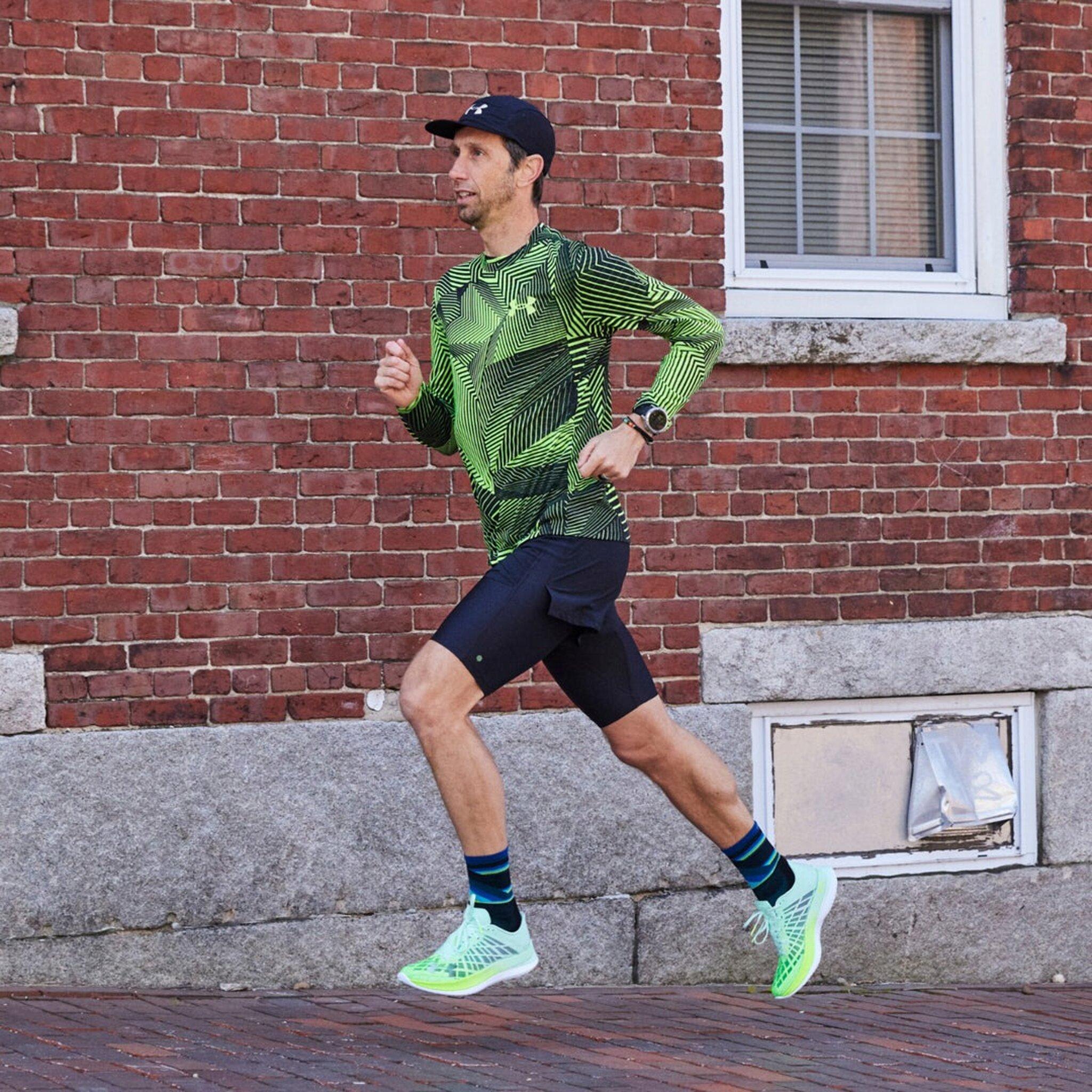 Product gallery image number 4 for product Bolt Micro Crew Ultra-Lightweight Running Socks - Men's