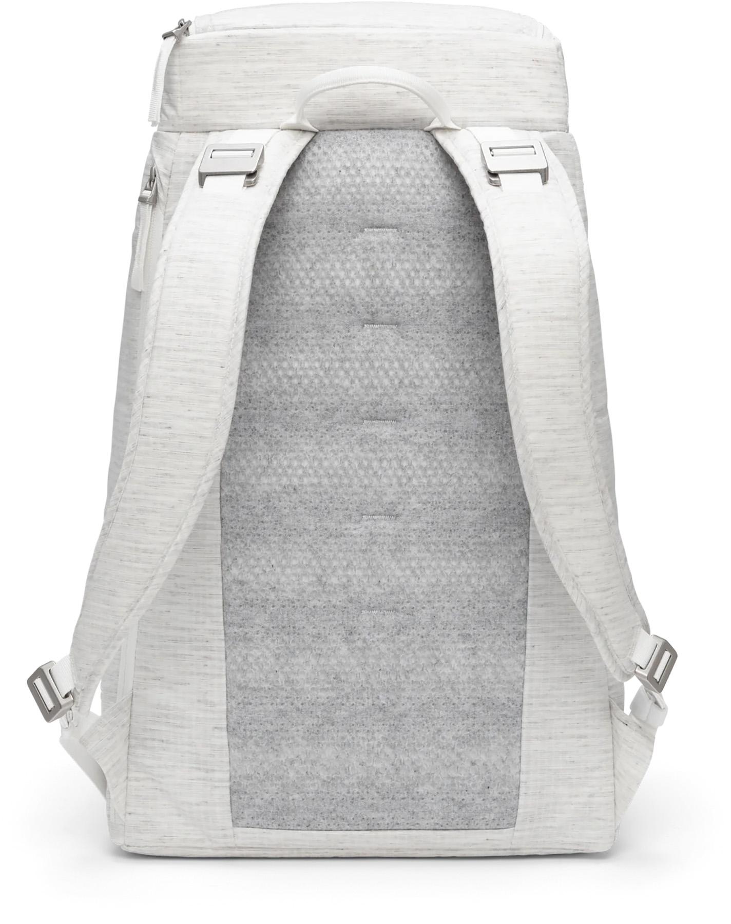 Numéro de l'image de la galerie de produits 2 pour le produit Sac à dos Hugger 30L