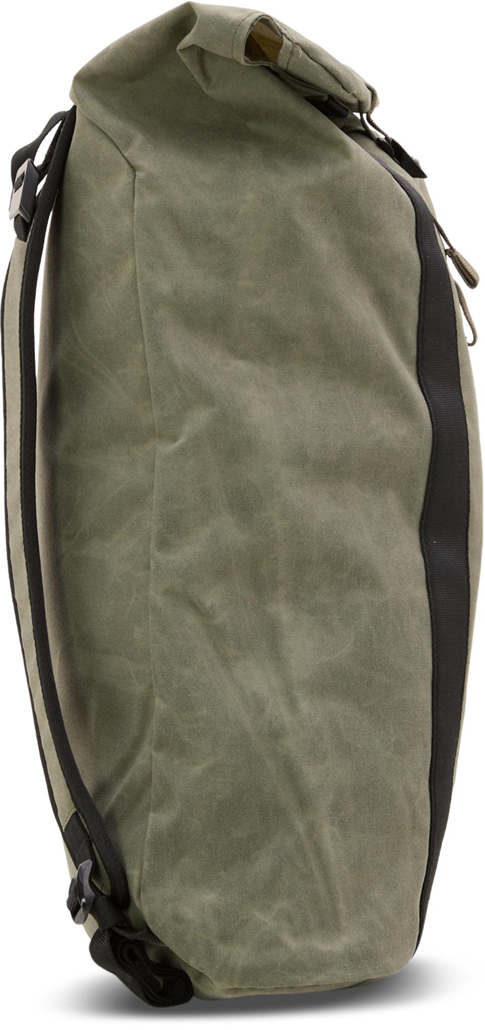 Product gallery image number 2 for product Essential Backpack 24L