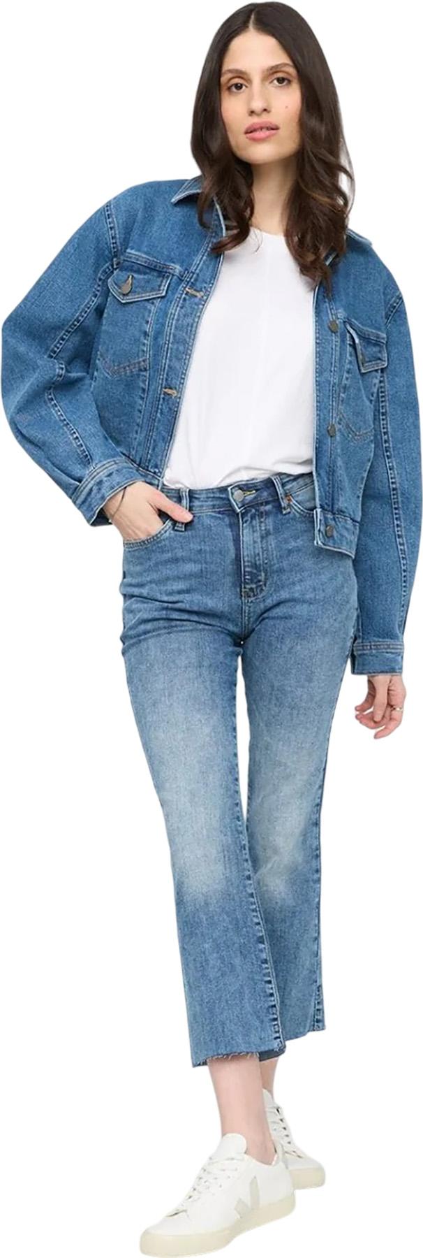 Numéro de l'image de la galerie de produits 6 pour le produit Jean évasé court à taille haute Performance Denim - Femme
