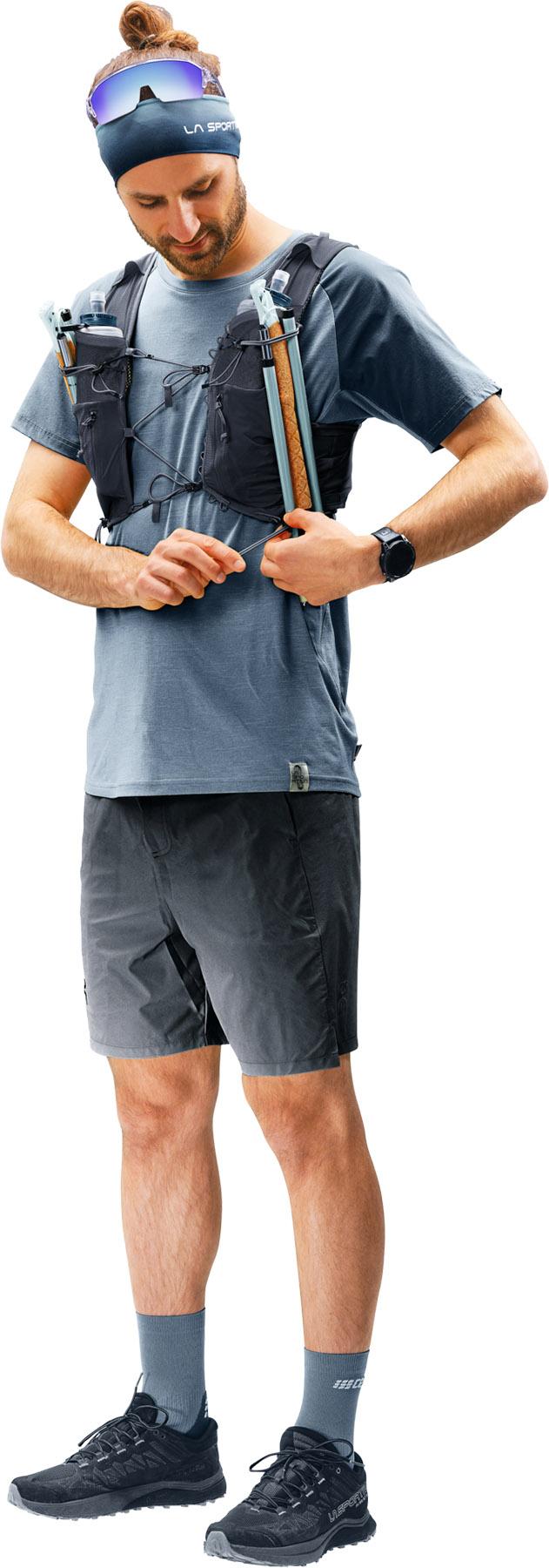 Product gallery image number 4 for product Traick Trail Running Hydration Vest with Flasks 9L - Large - Men's