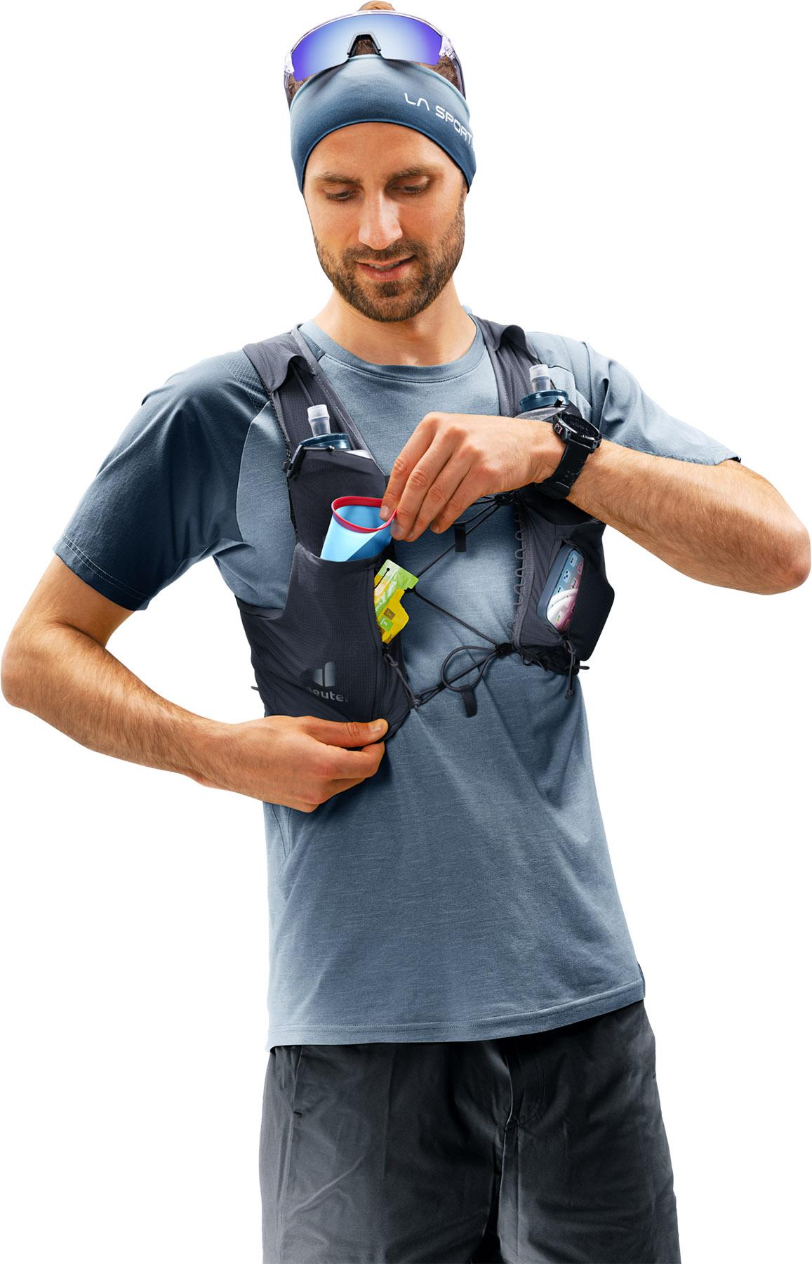 Product gallery image number 10 for product Traick Trail Running Hydration Vest with Flasks 9L - Small - Men's