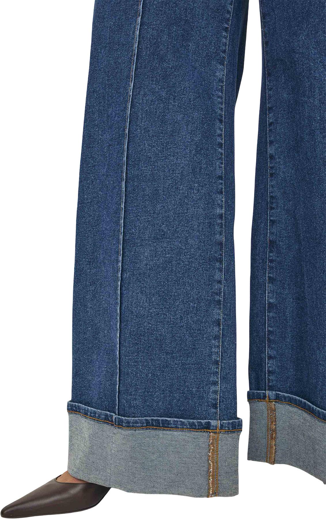 Product gallery image number 3 for product Jean à jambe large NCE - Femme