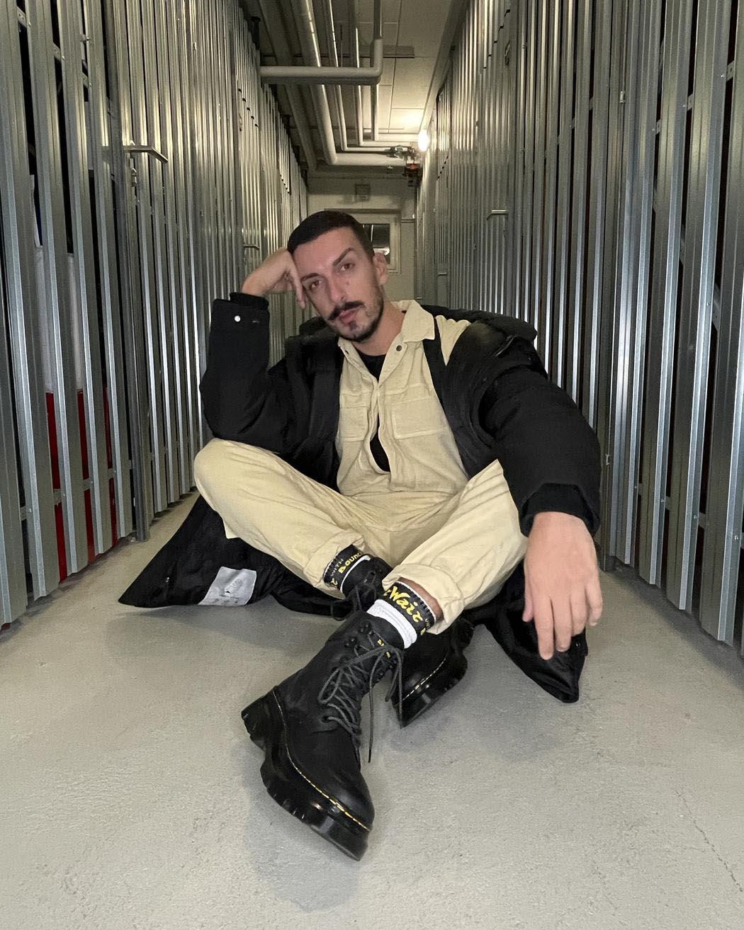 Product gallery image number 3 for product Tarik Wyoming Leather Utility Boots - Unisex