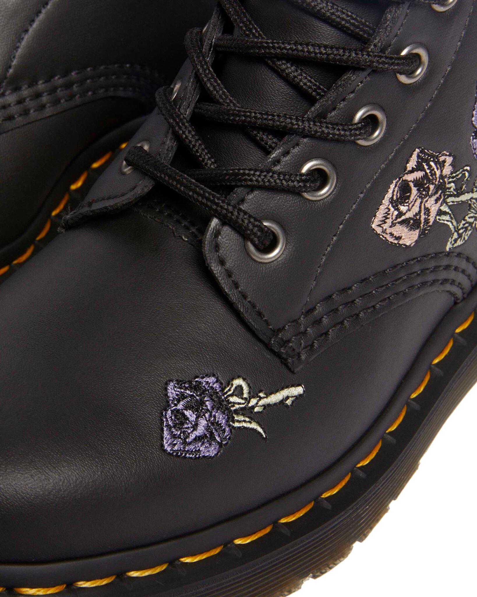 Product gallery image number 4 for product 1460 Vonda Boots - Women's