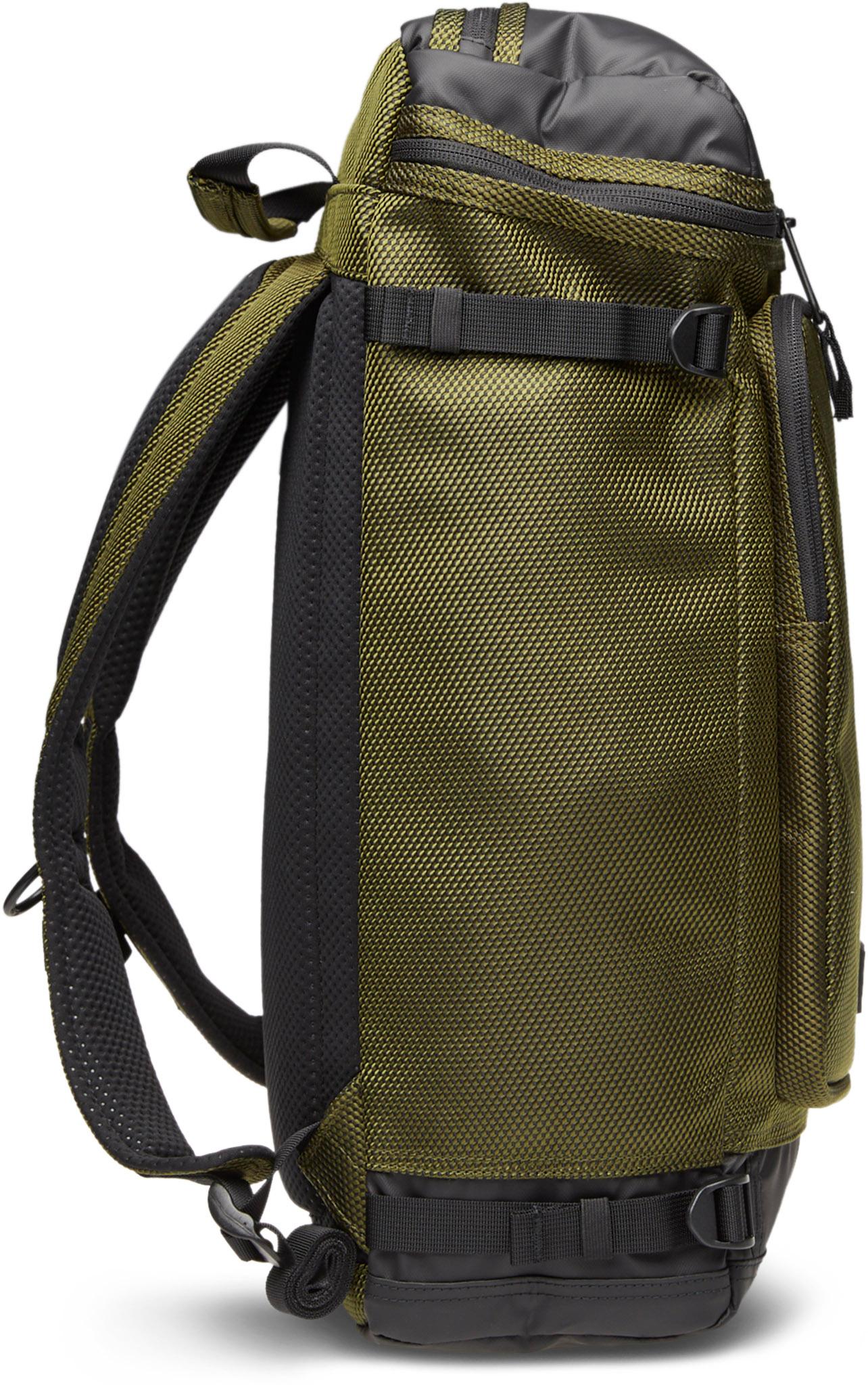 Product gallery image number 3 for product Tecum Top CNNCT Backpack 28L