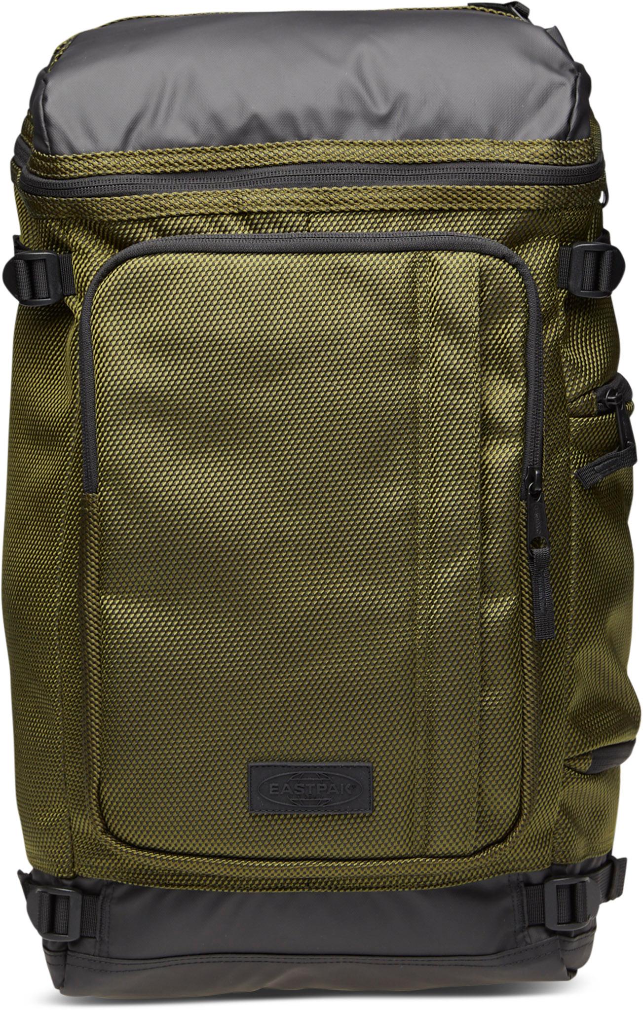 Product gallery image number 1 for product Tecum Top CNNCT Backpack 28L