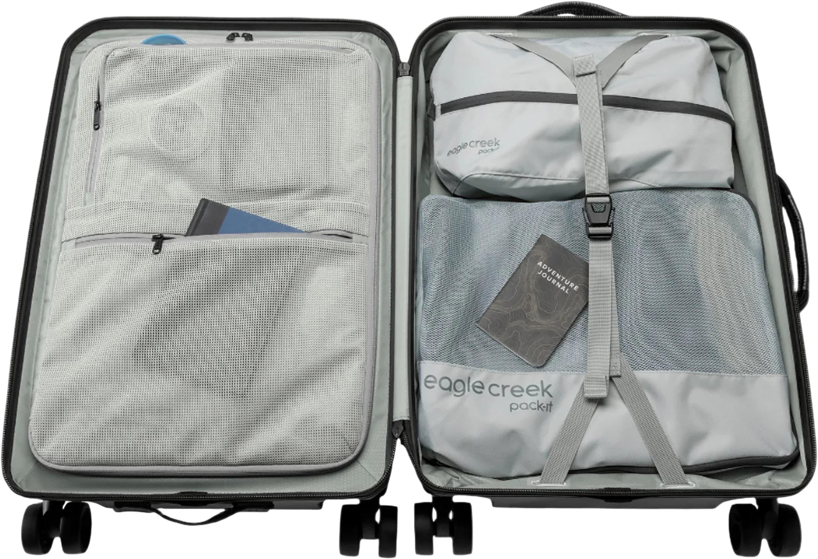 Product gallery image number 8 for product Tarmac 4-Wheeled Luggage 26" 67L