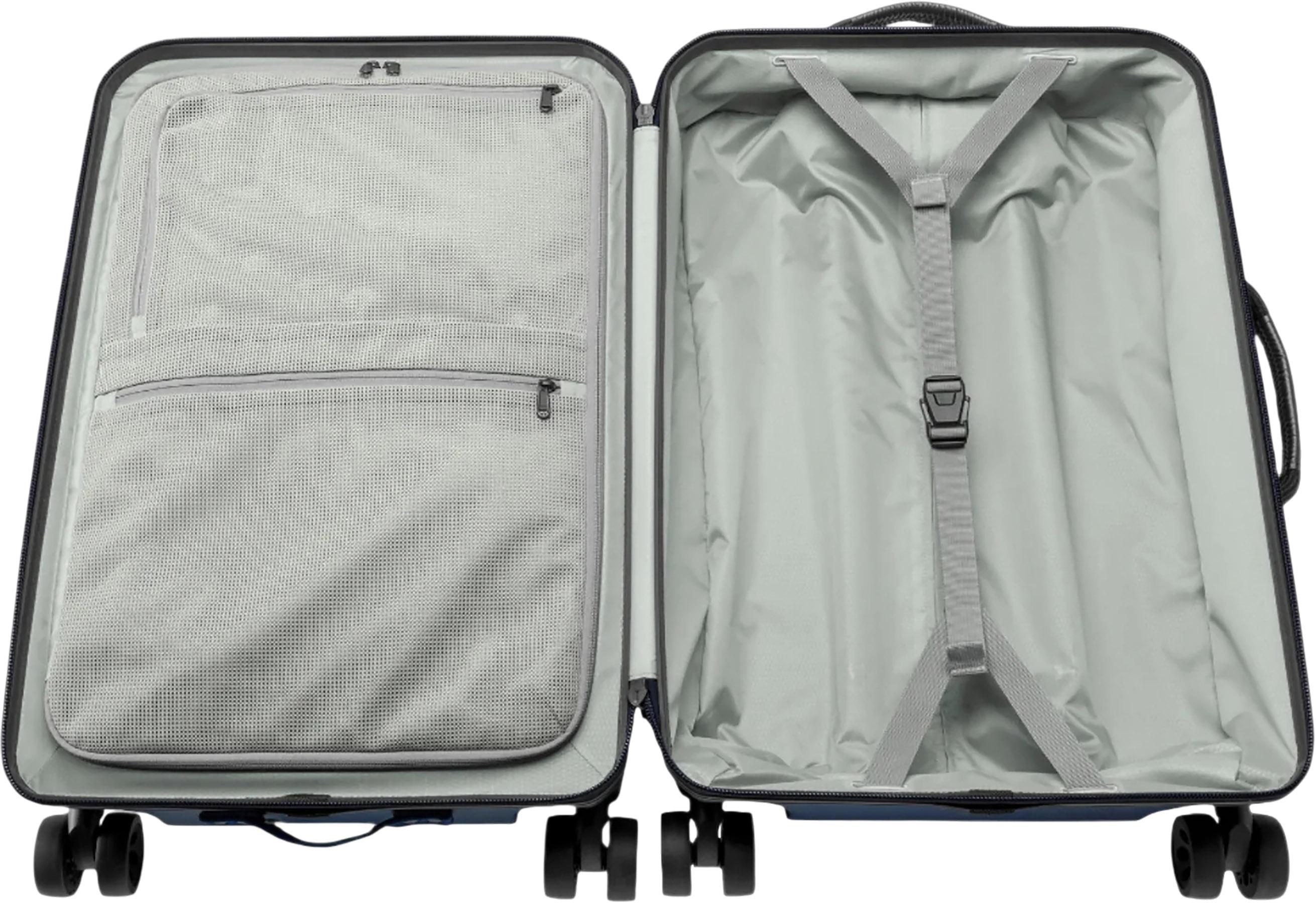 Product gallery image number 10 for product Tarmac 4-Wheeled Luggage 26" 67L