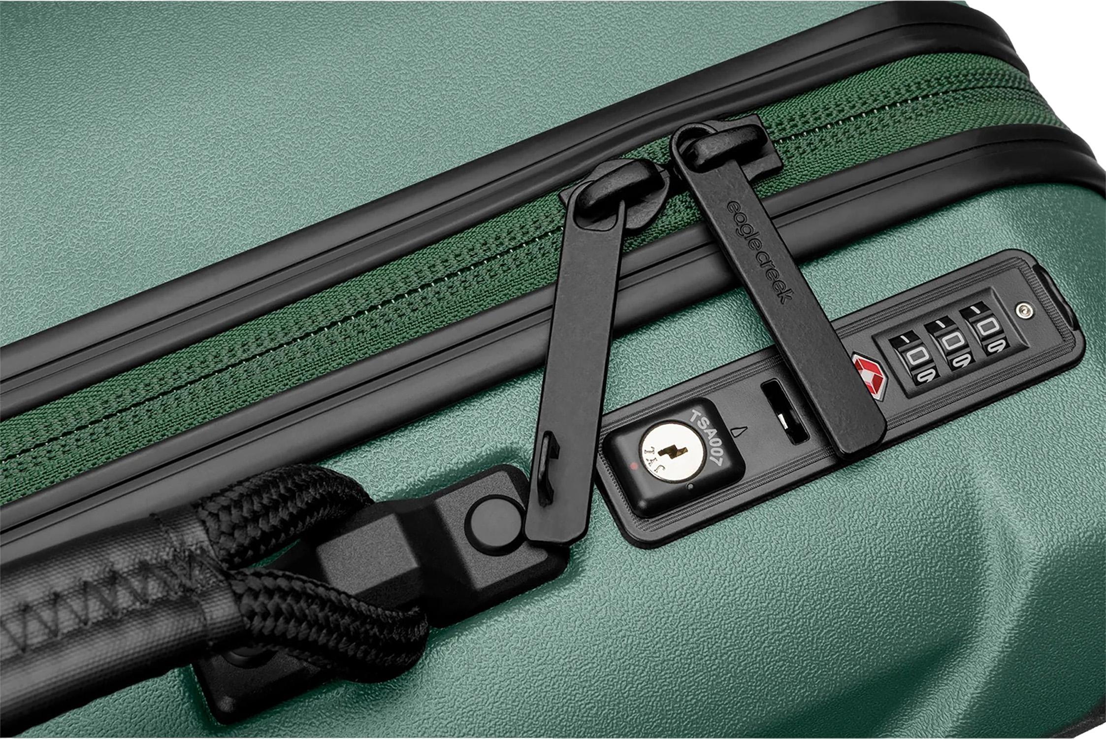 Product gallery image number 6 for product Tarmac 4-Wheeled Luggage 29" 95L